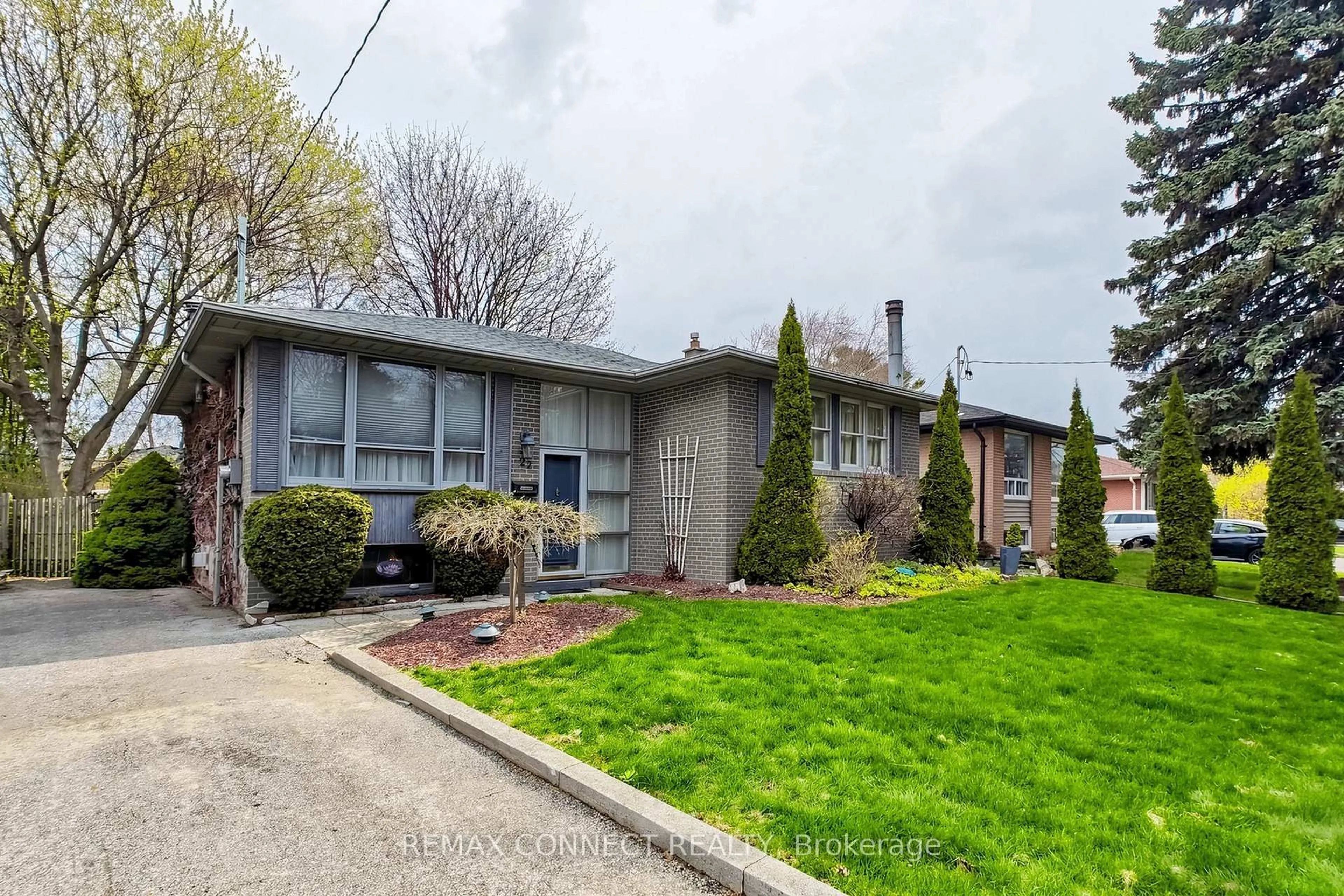 Unknown for 22 Woodgrove Dr, Toronto Ontario M1E 3J8