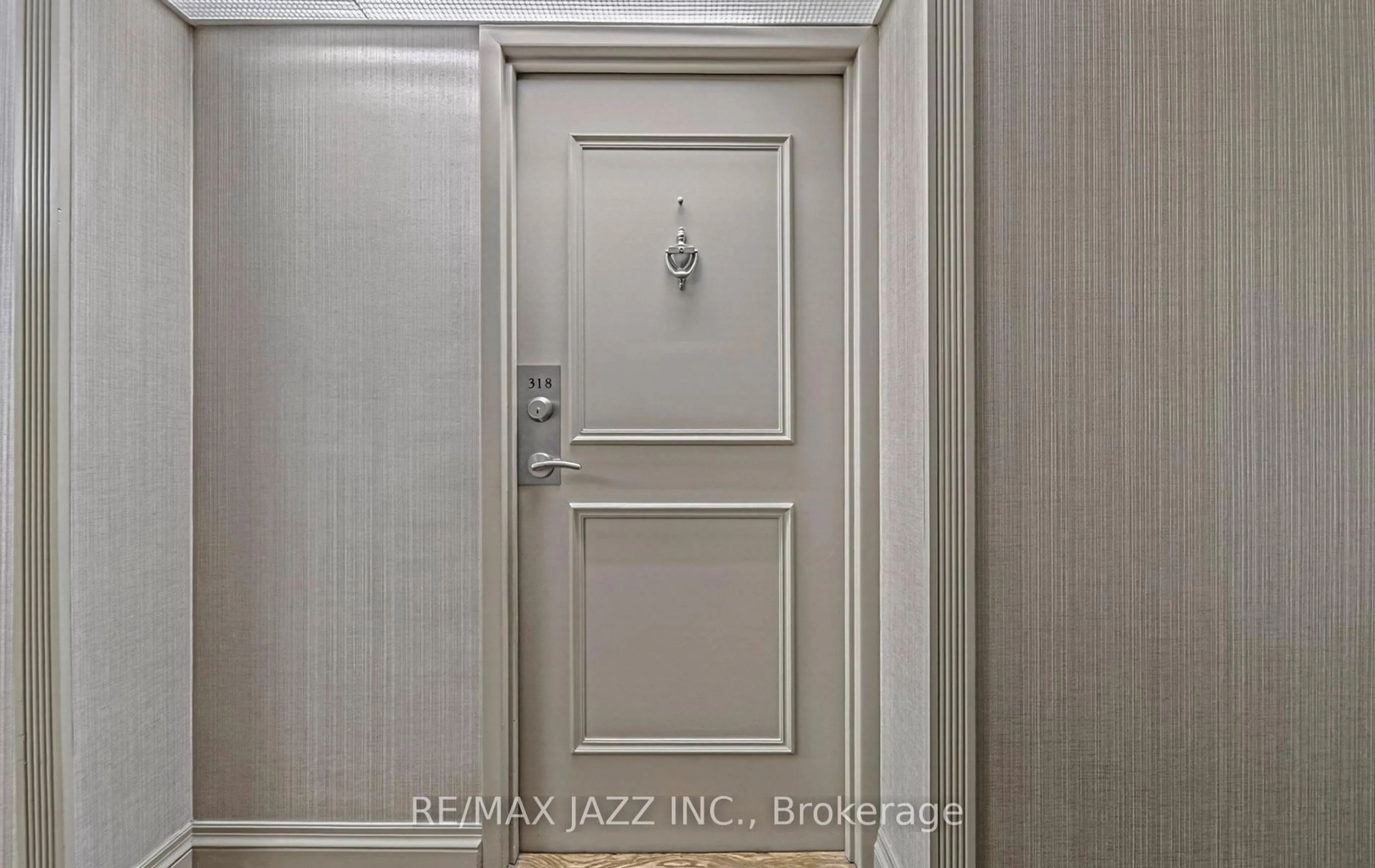 Indoor entryway for 10 Dean Park Rd #318, Toronto Ontario M1B 3G8