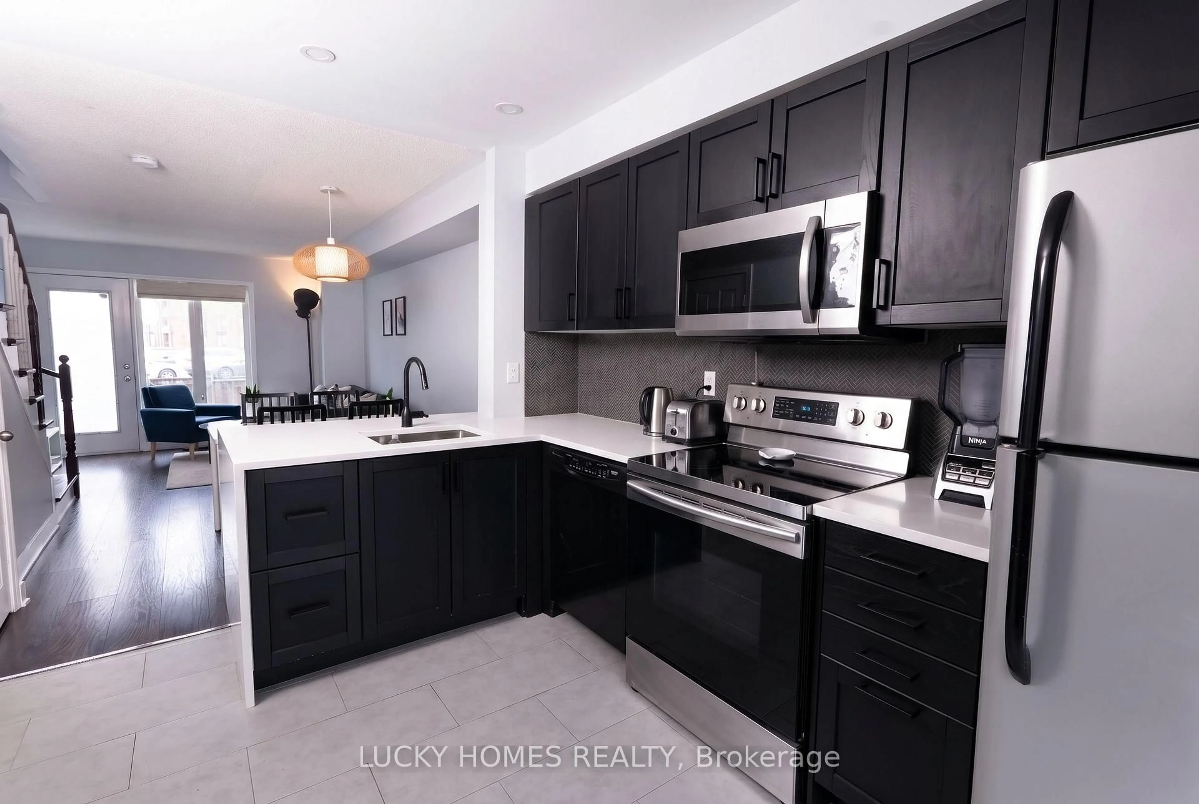 Open concept kitchen, ceramic/tile floor for 1775 Valley Farm Rd #76, Pickering Ontario L1V 7J9