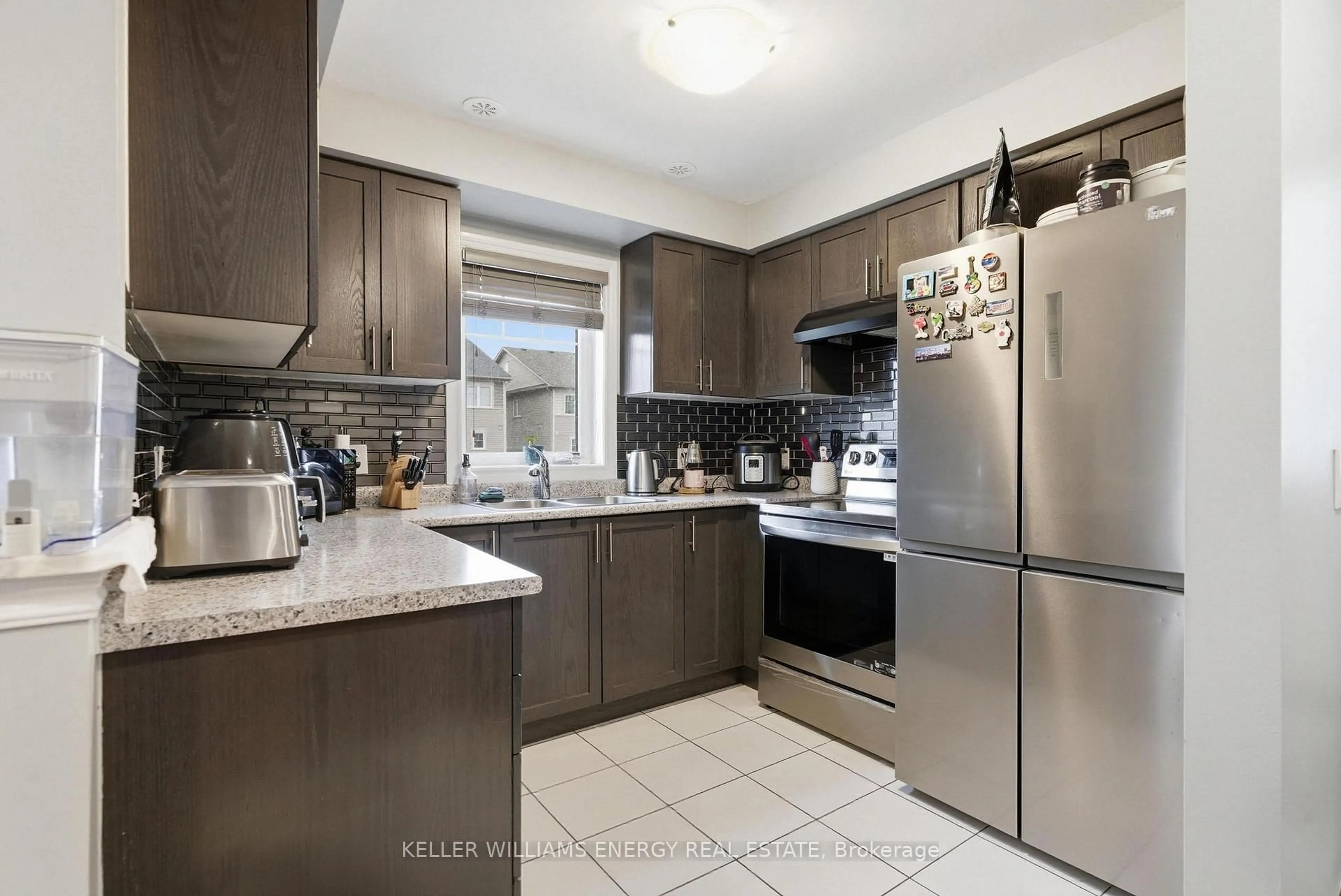 Standard kitchen, ceramic/tile floor for 67 Tabaret Cres, Oshawa Ontario L1L 0G5