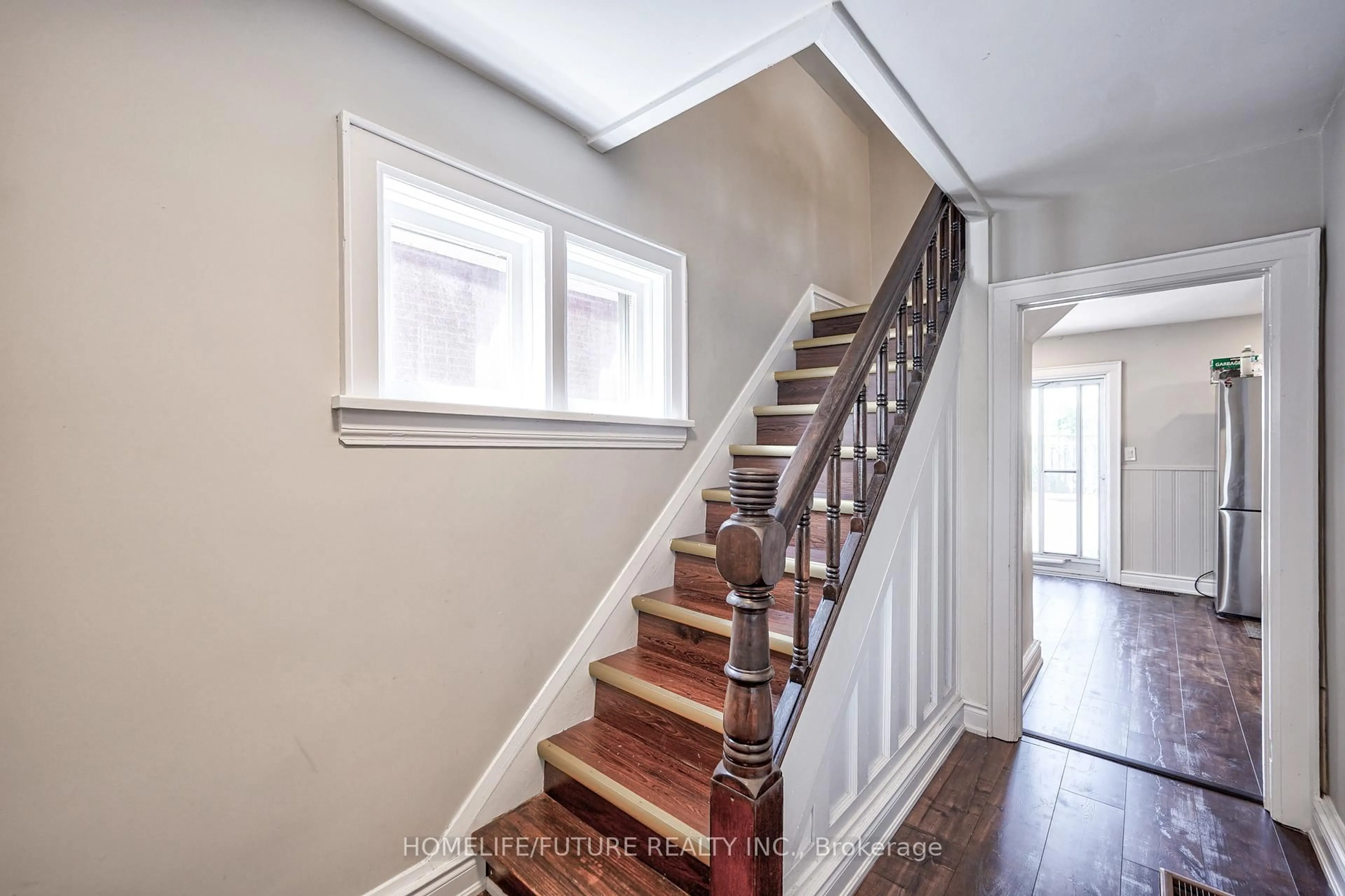 Stairs for 268 Ritson Rd, Oshawa Ontario L1H 5J1