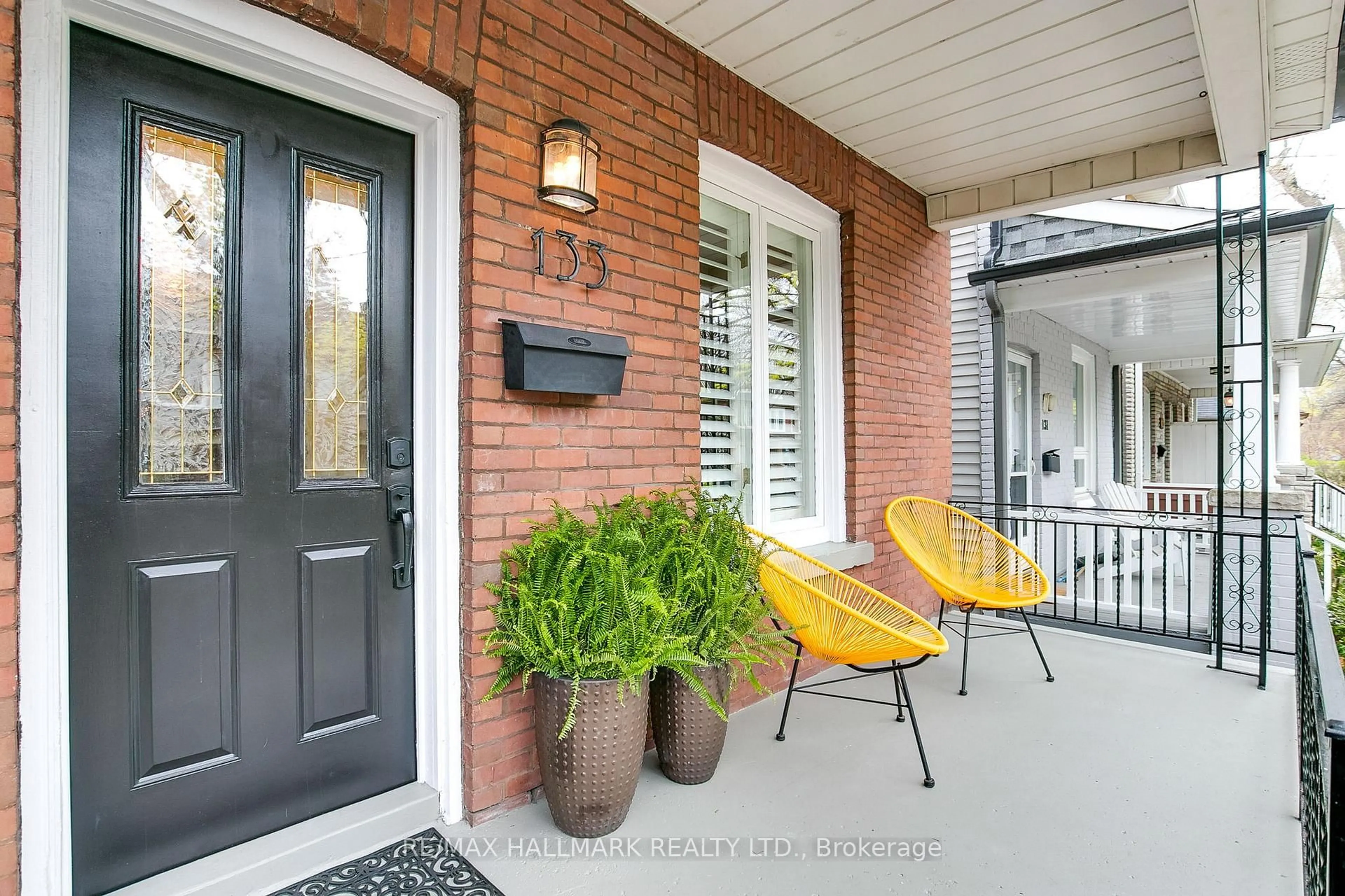 Unknown for 133 Langford Ave, Toronto Ontario M4J 3E5