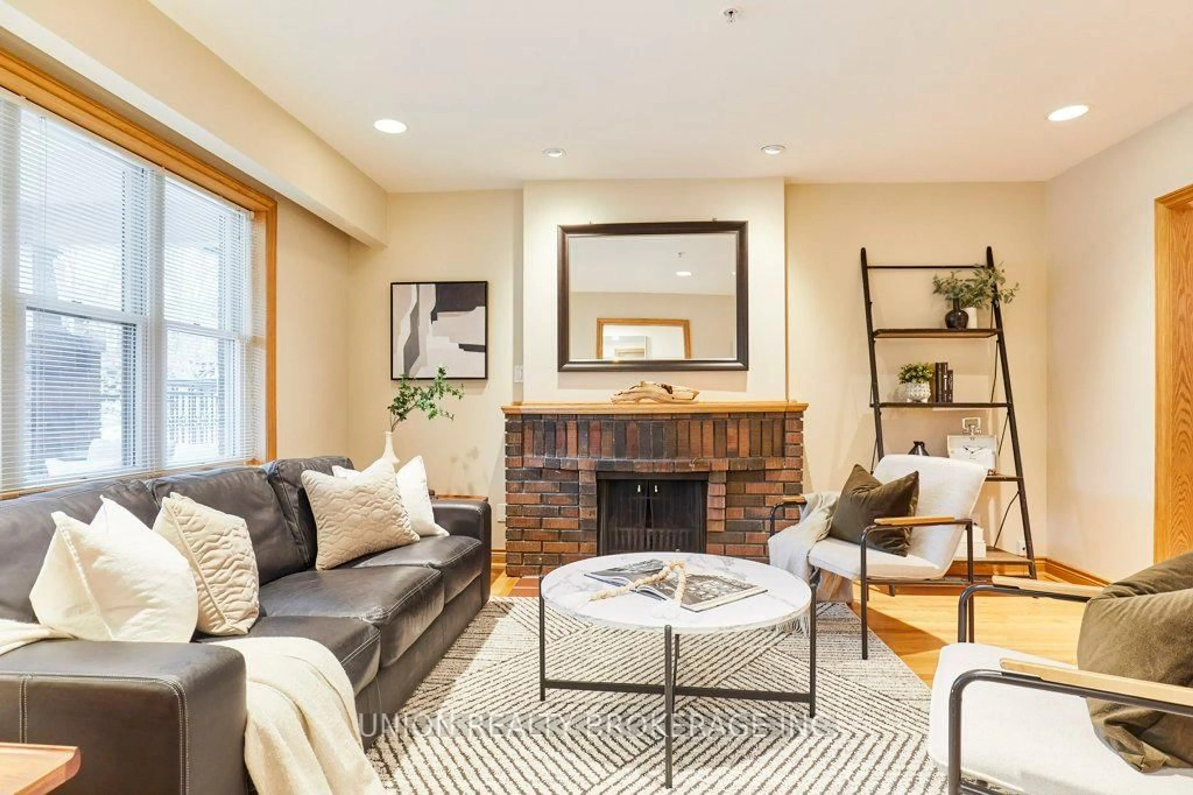 Living room with furniture, unknown for 59 Hammersmith Ave, Toronto Ontario M4E 2W3