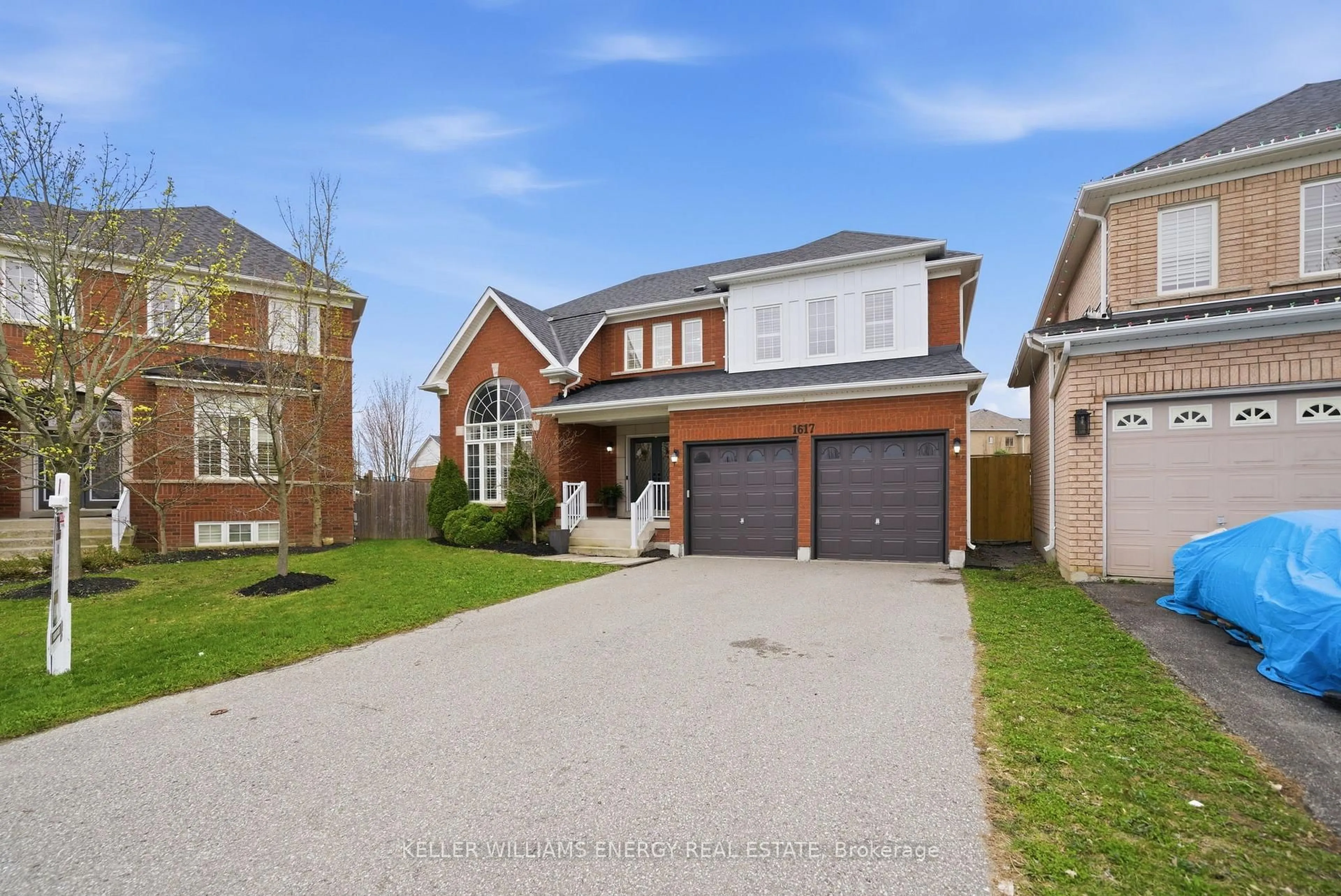 Home with brick exterior material, street for 1617 Kitchen Crt, Oshawa Ontario L1K 0H6
