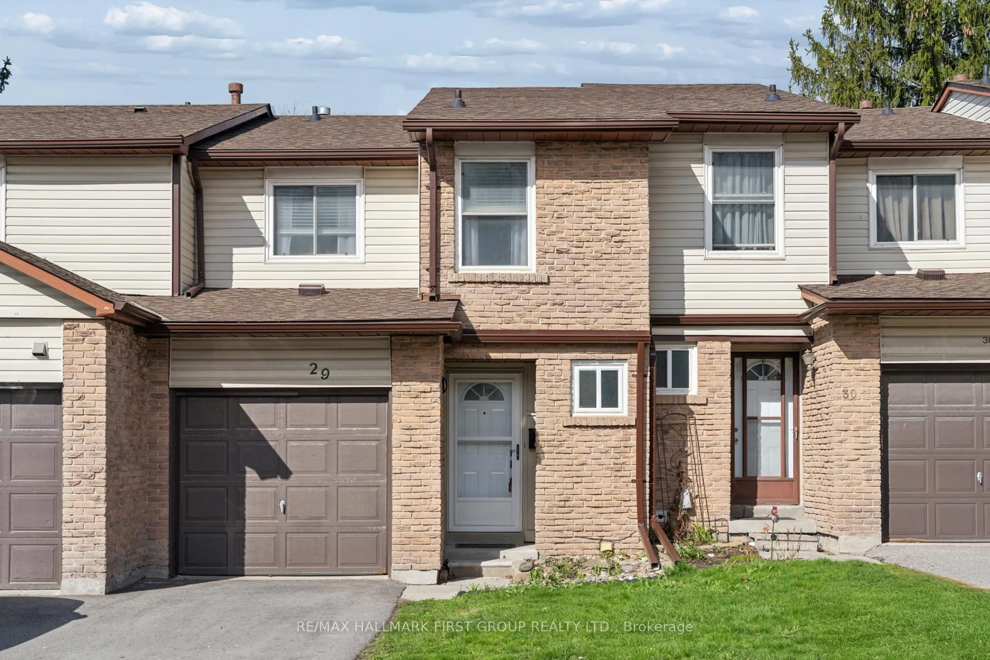 Home with brick exterior material, street for 1330 Trowbridge Dr #29, Oshawa Ontario L1G 7L1