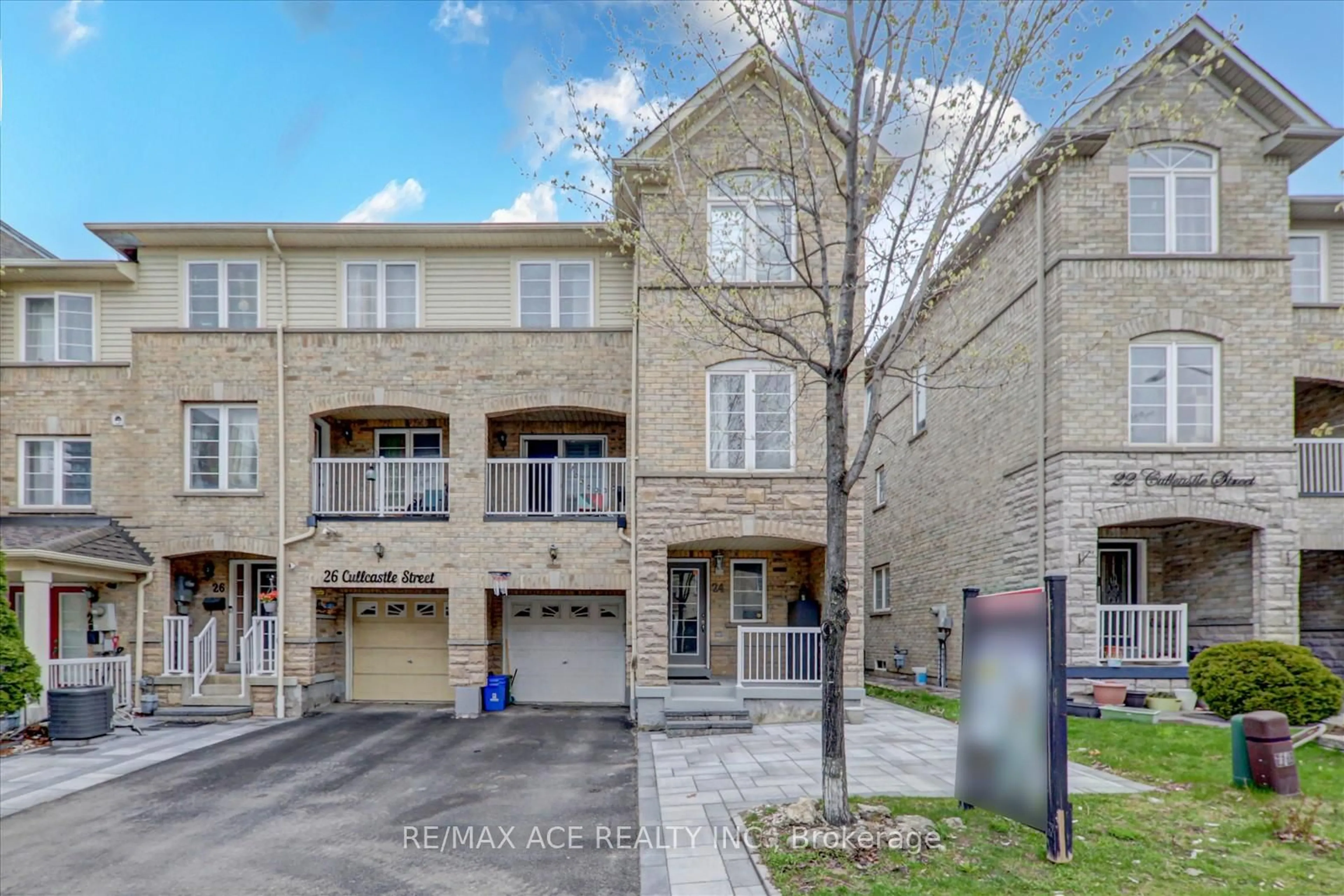 A pic from outside/outdoor area/front of a property/back of a property/a pic from drone, street for 24 Cullcastle St, Ajax Ontario L1S 0A8