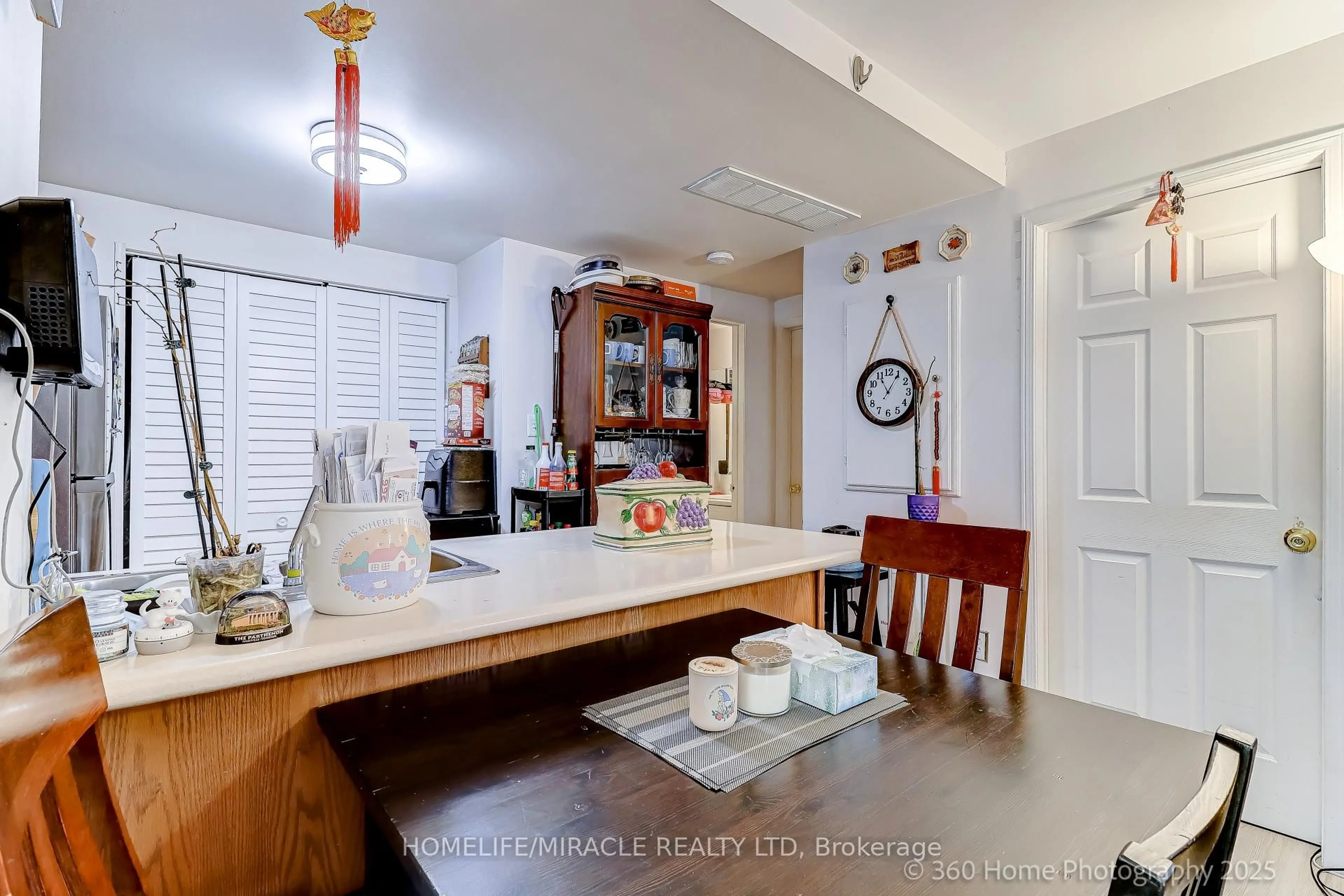 Open concept kitchen, ceramic/tile floor for 42 Pinery Tr #35, Toronto Ontario M1B 6H9