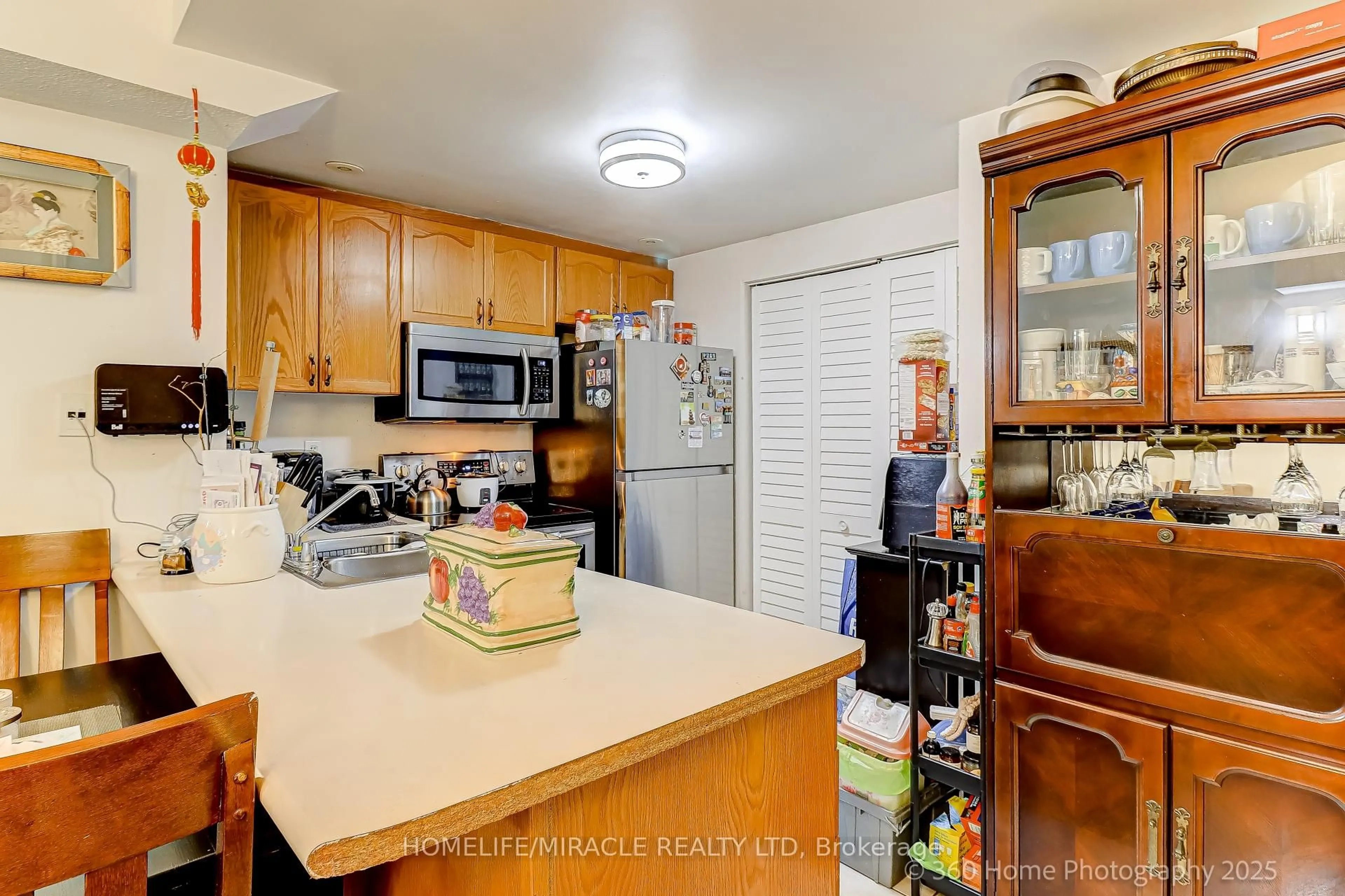 Standard kitchen, unknown for 42 Pinery Tr #35, Toronto Ontario M1B 6H9