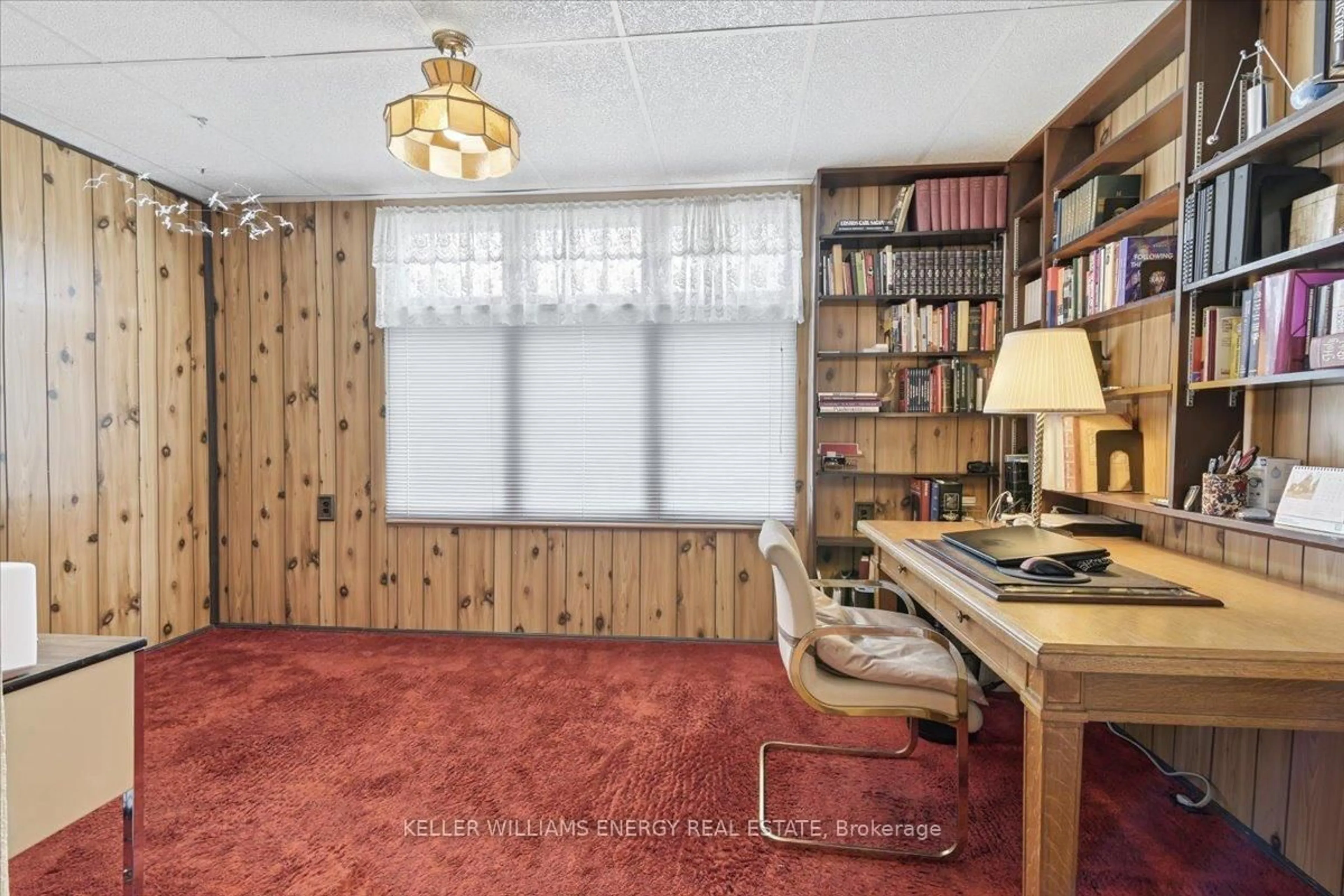 A pic of a room for 482 Simcoe St, Oshawa Ontario L1G 4T6