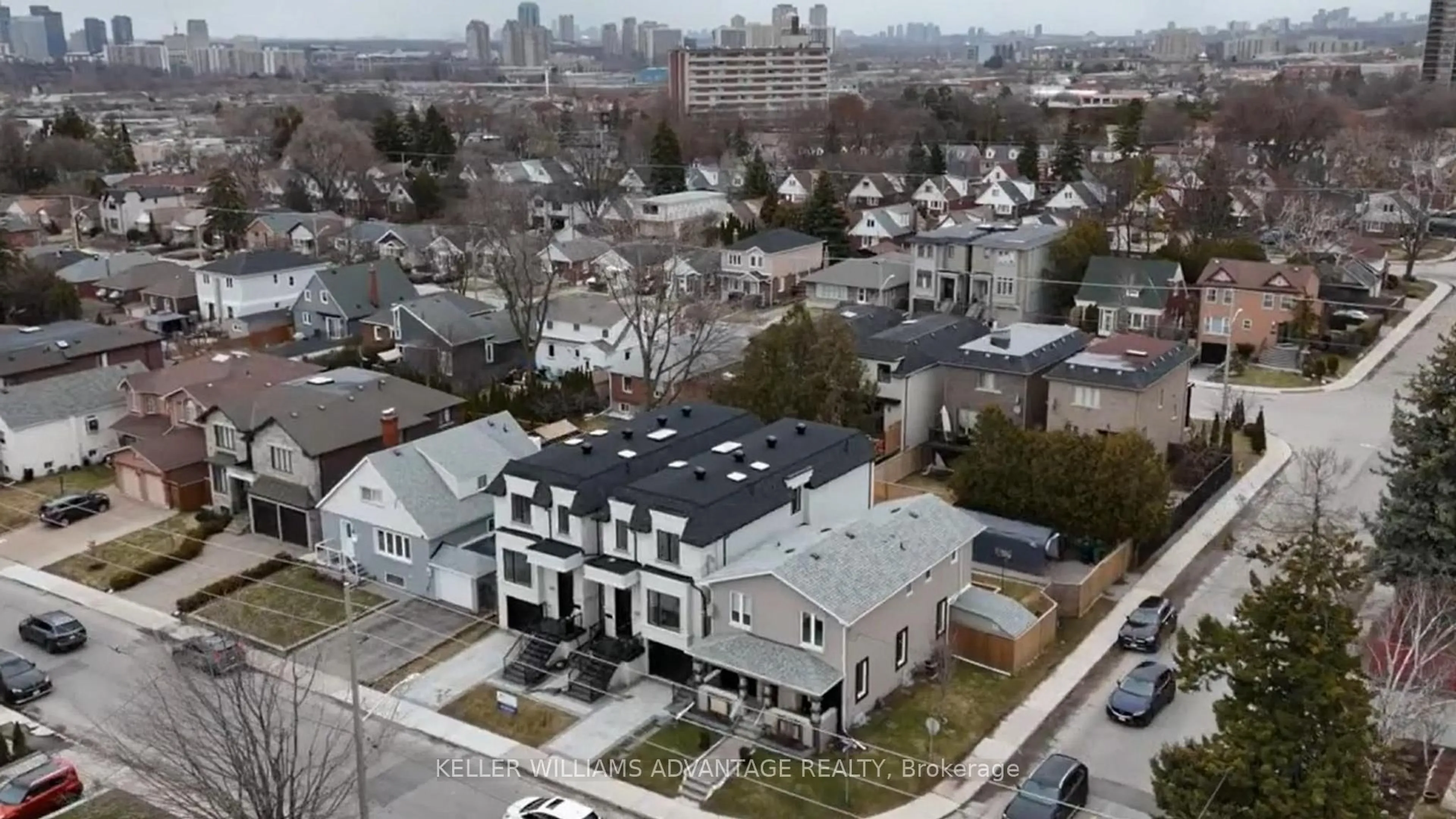 A pic from outside/outdoor area/front of a property/back of a property/a pic from drone, city buildings view from balcony for 104 Yardley Ave, Toronto Ontario M4B 2B1