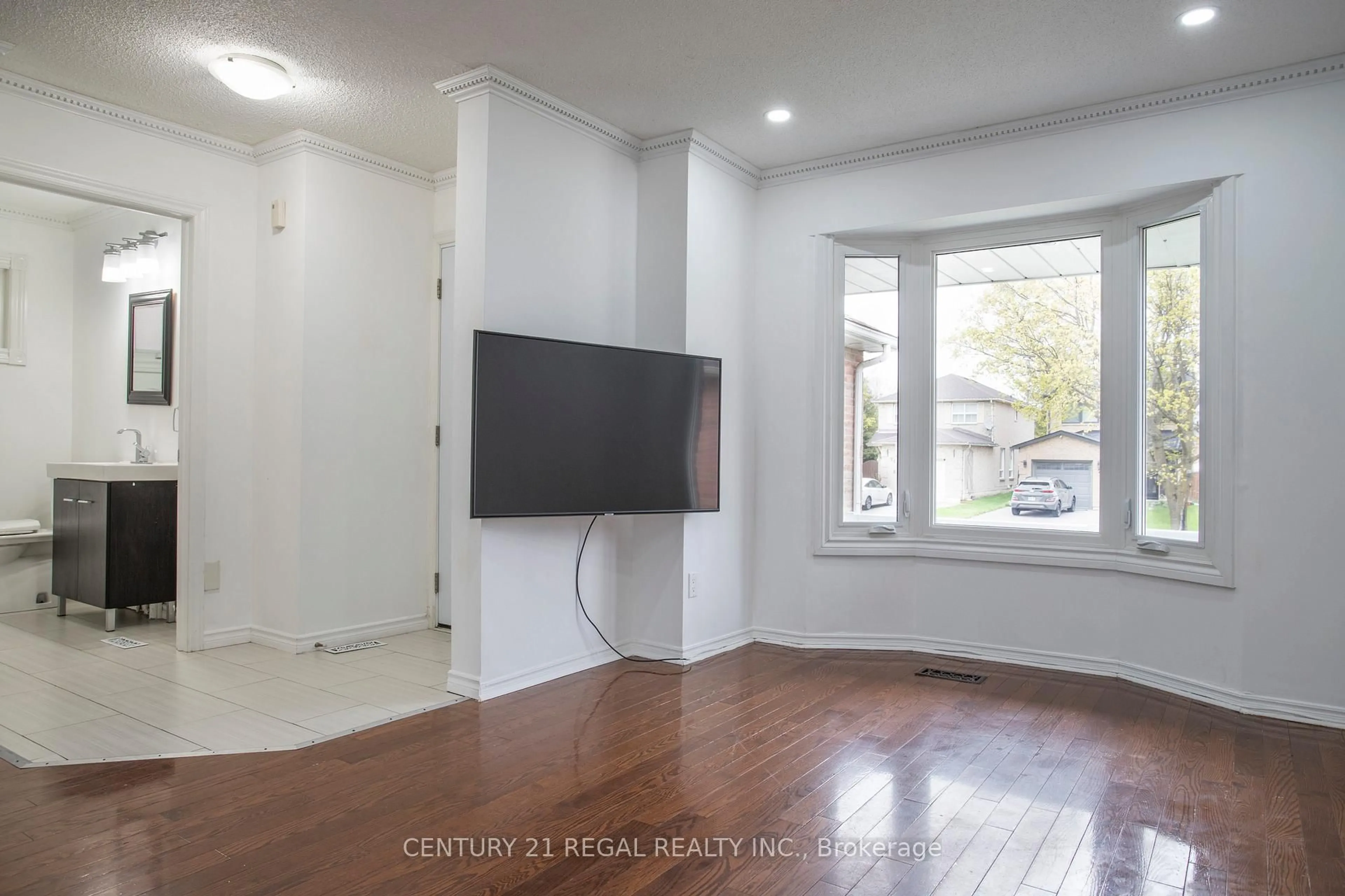 A pic of a room for 26 Angus Dr, Ajax Ontario L1S 5B6