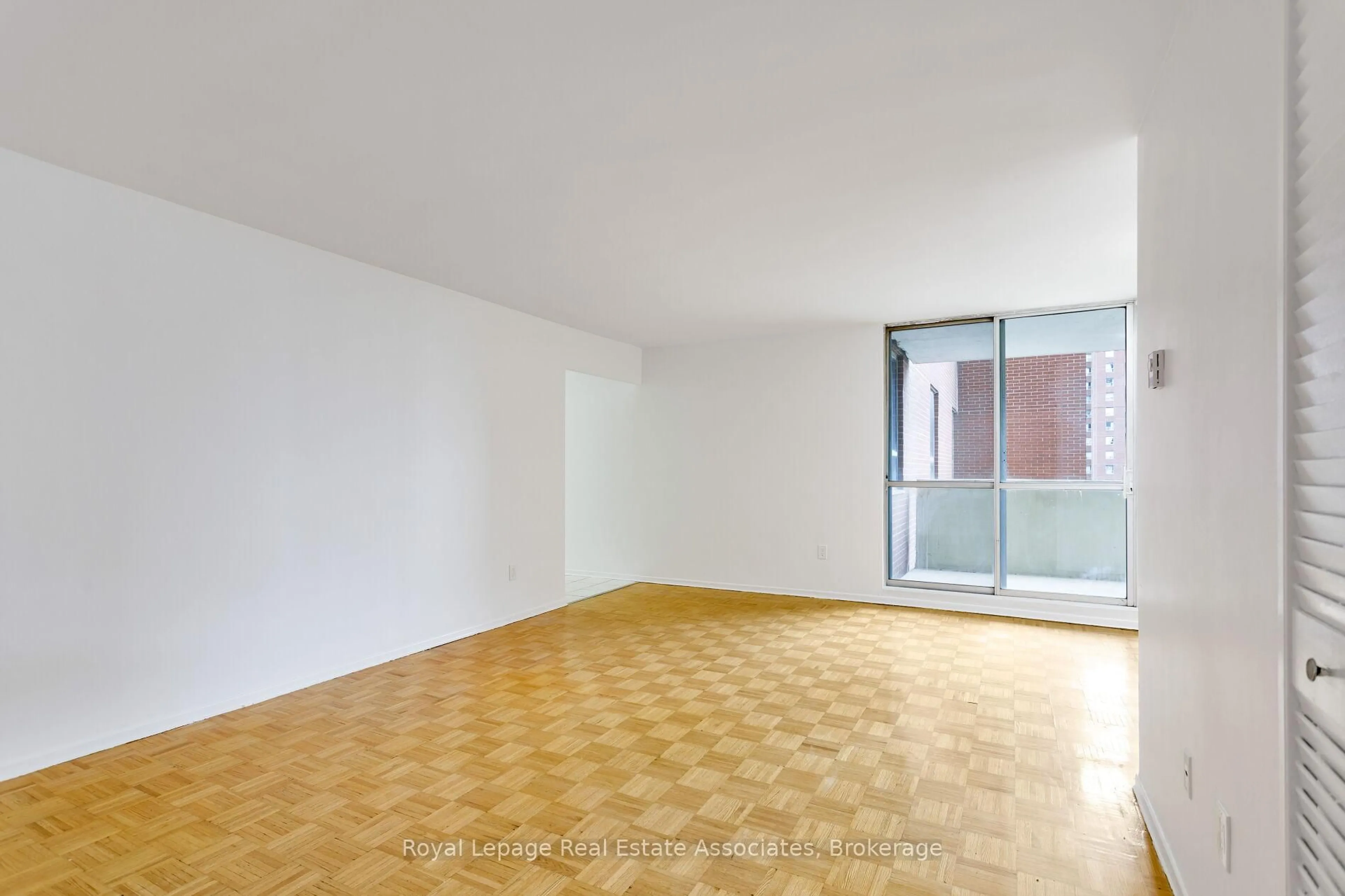 A pic of a room for 5 Massey Sq #1710, Toronto Ontario M4C 5L6