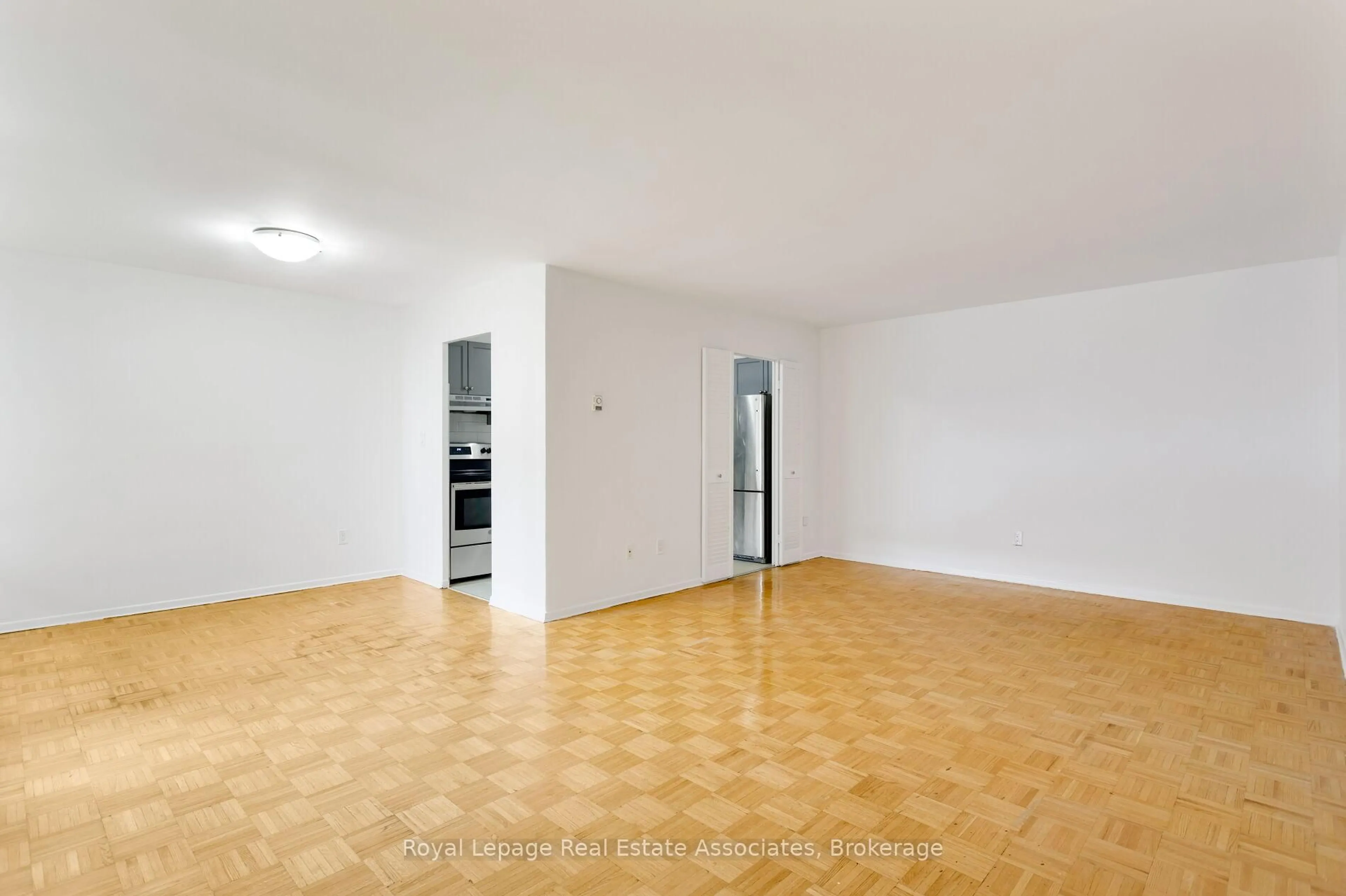 A pic of a room for 5 Massey Sq #1710, Toronto Ontario M4C 5L6