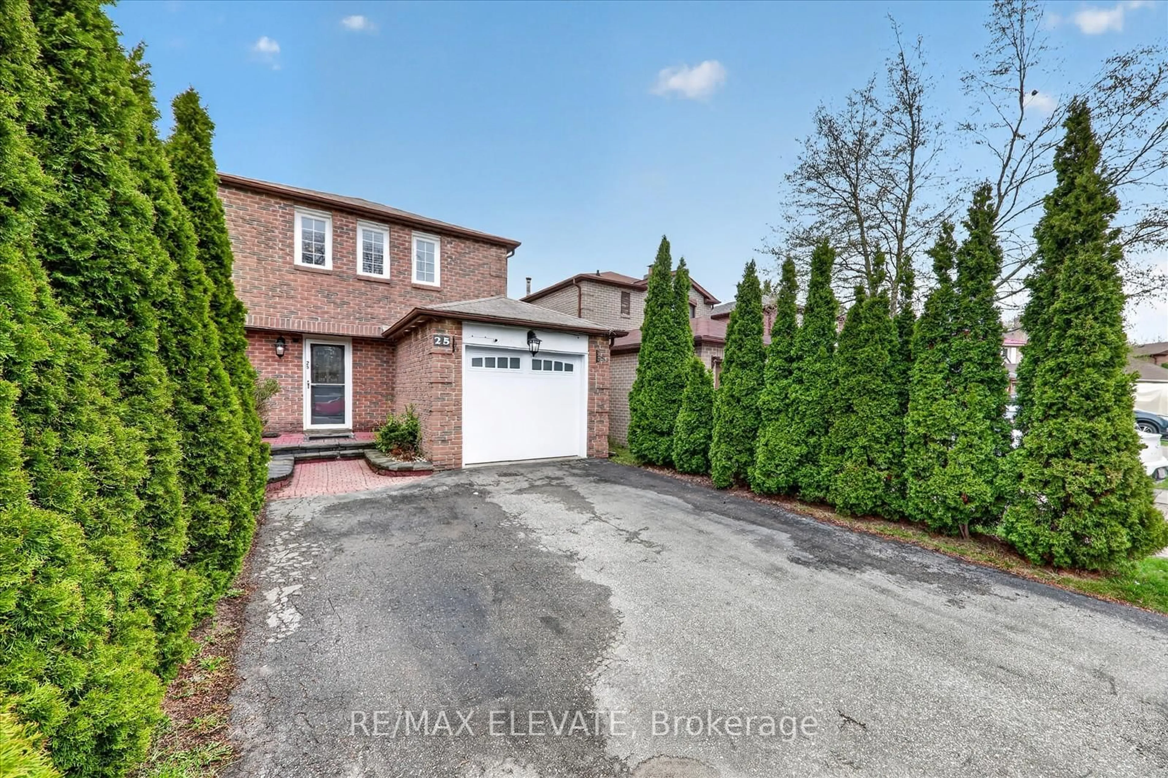 Unknown for 25 Stockbridge Cres, Ajax Ontario L1T 2H2