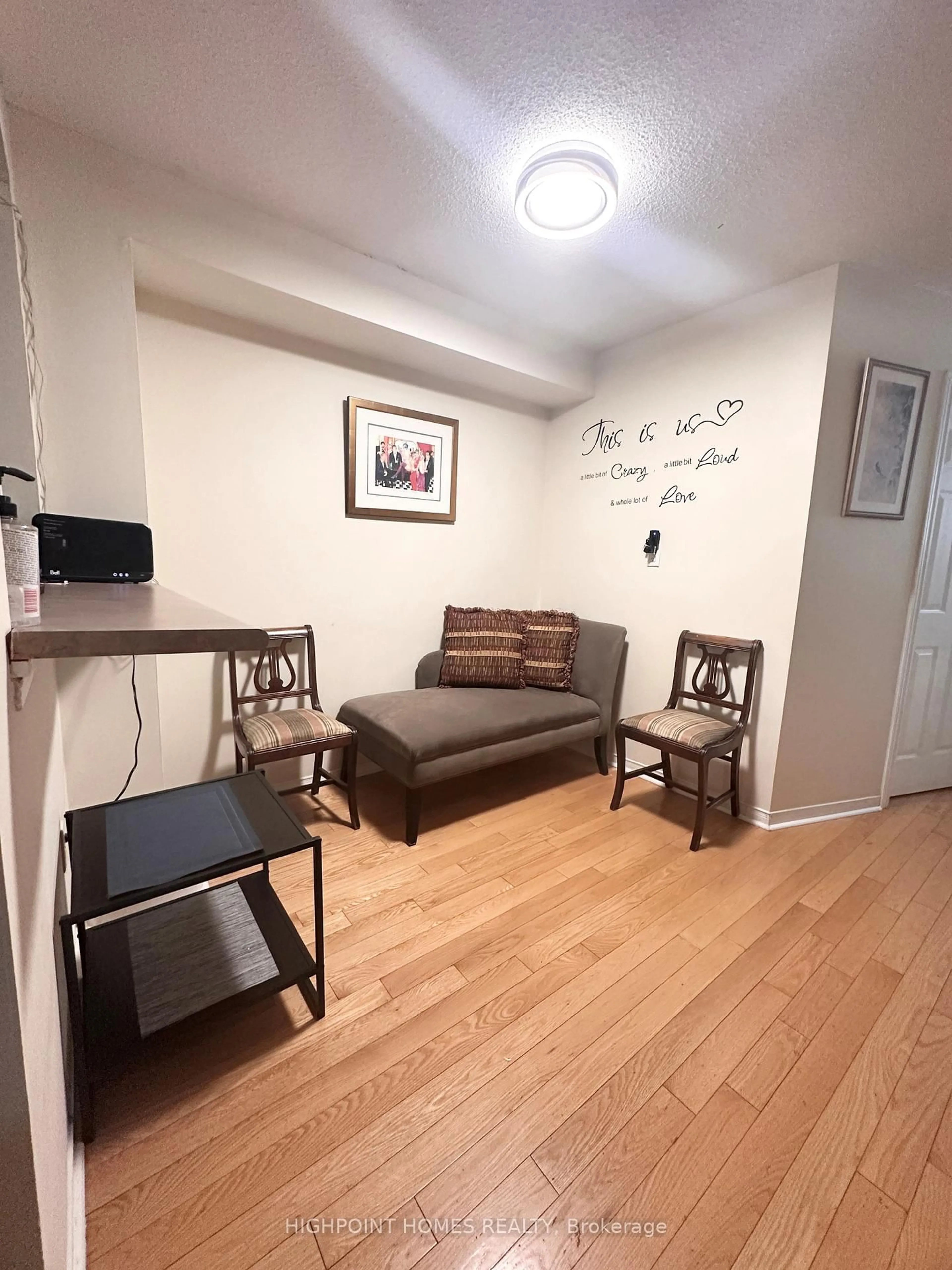 A pic of a room for 2 Hedge End Rd #115, Toronto Ontario M1B 5Z8