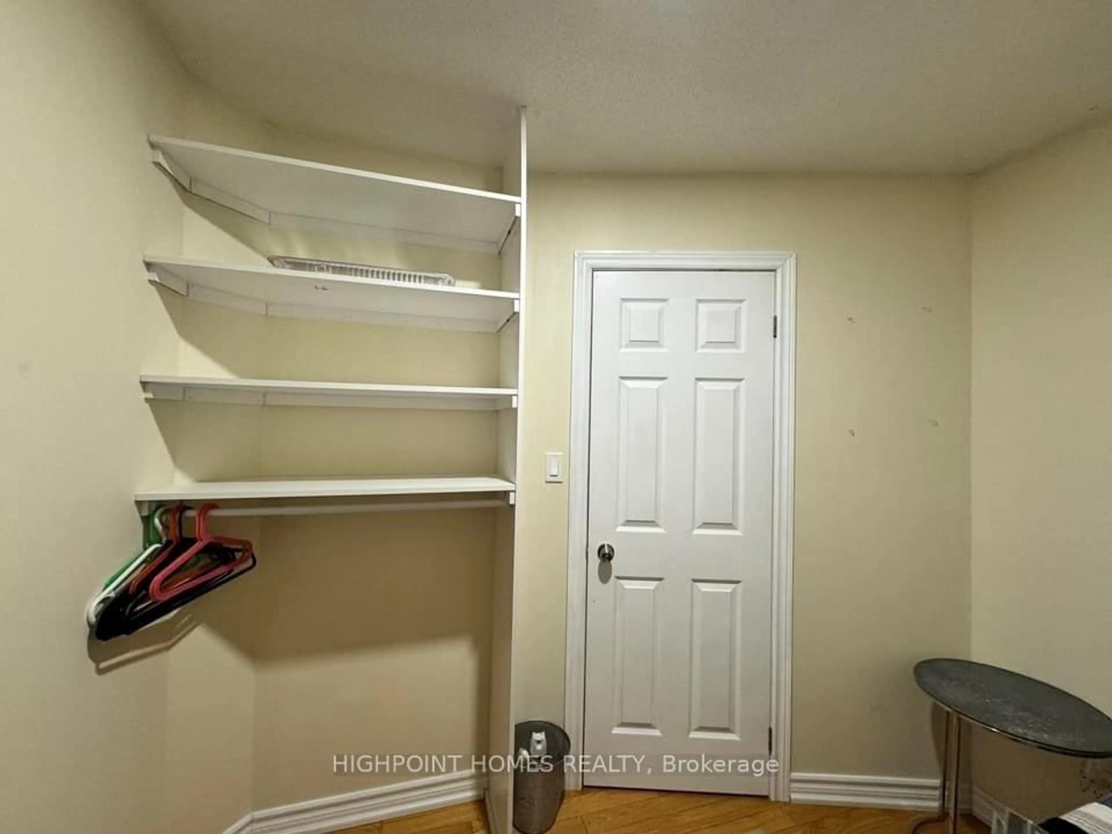 A pic of a room for 2 Hedge End Rd #115, Toronto Ontario M1B 5Z8