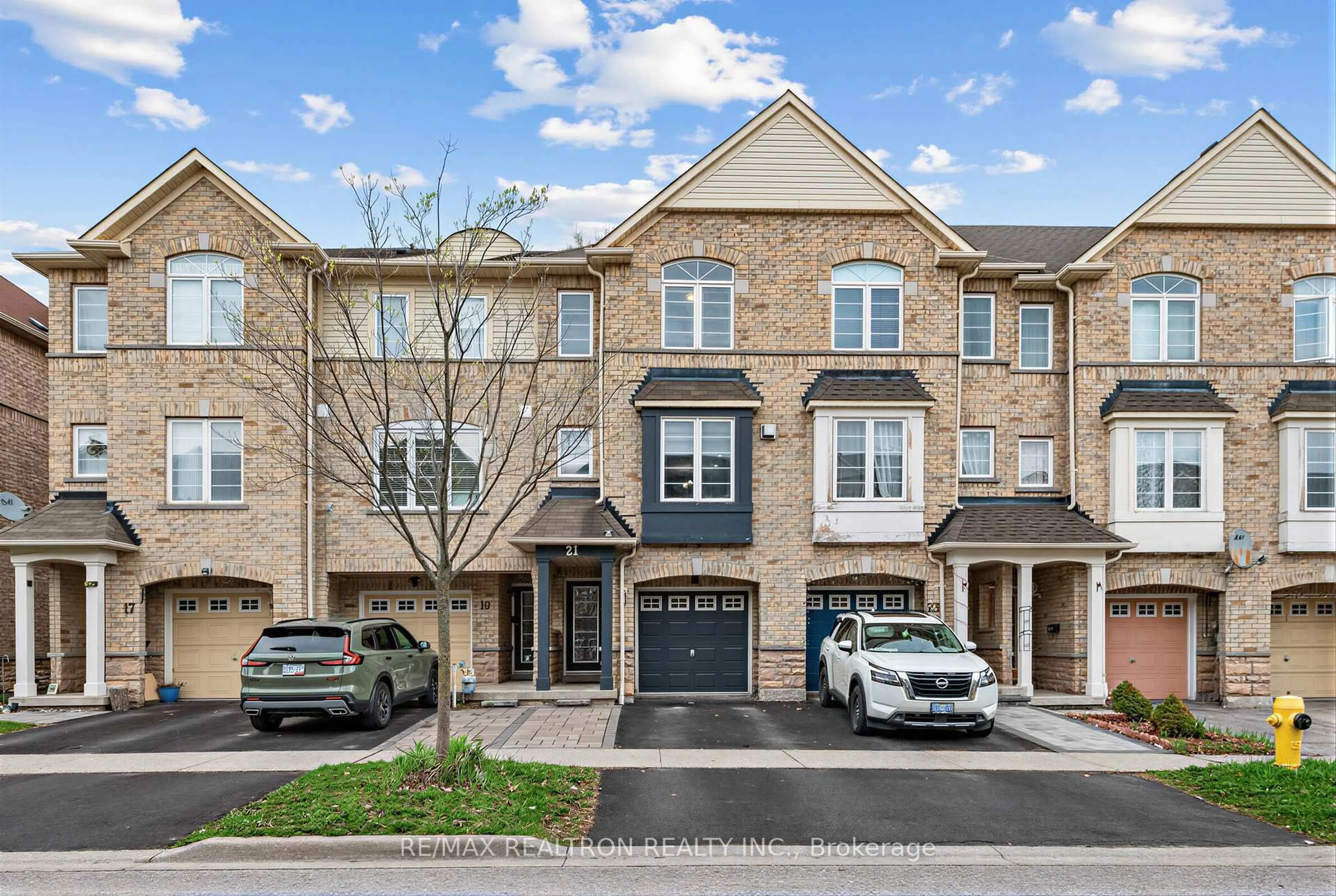 Home with brick exterior material, street for 21 Cullcastle St, Ajax Ontario L1S 0B1