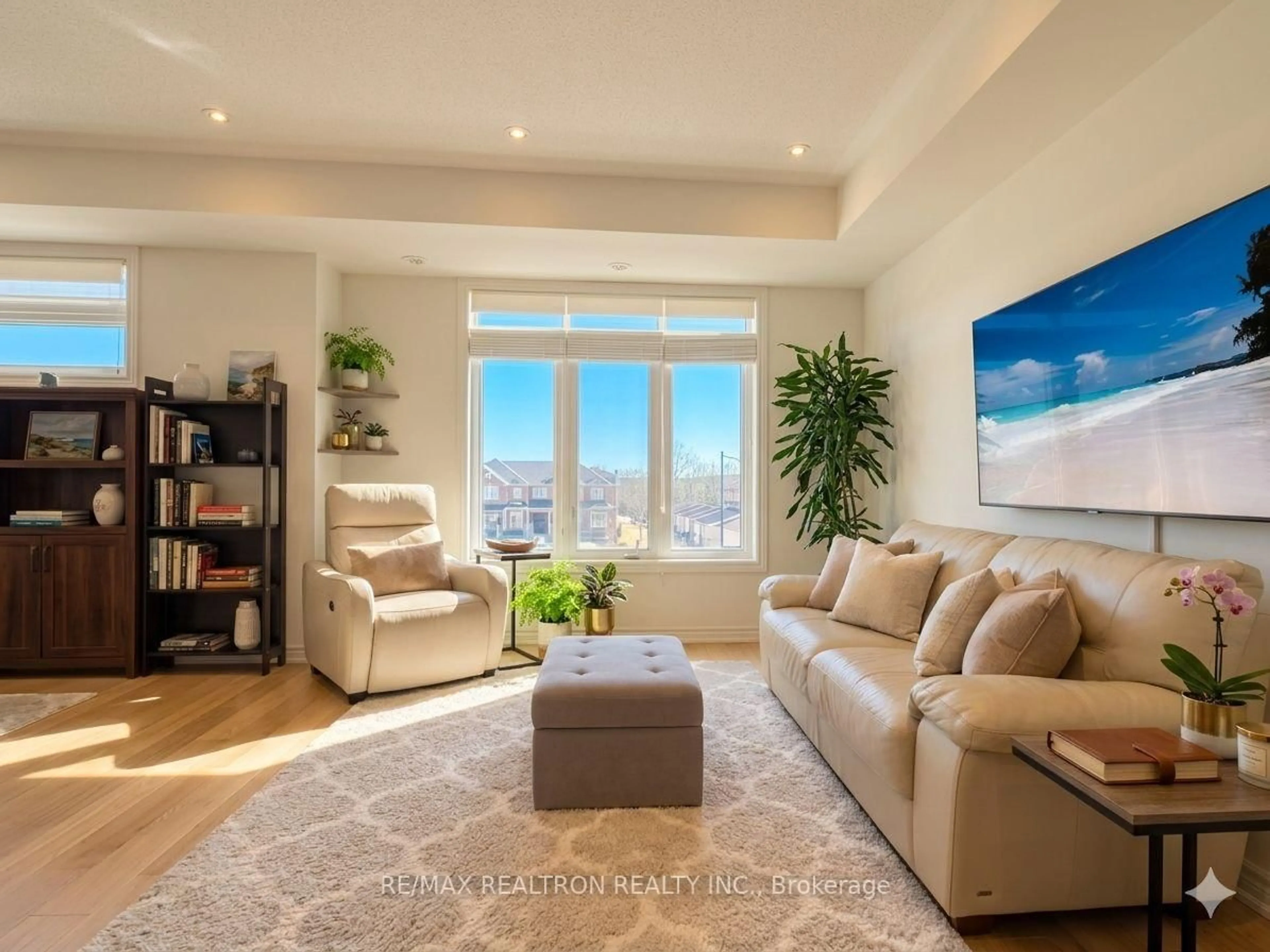 Living room with furniture, unknown for 2742 William Jackson Dr, Pickering Ontario L1X 0E6