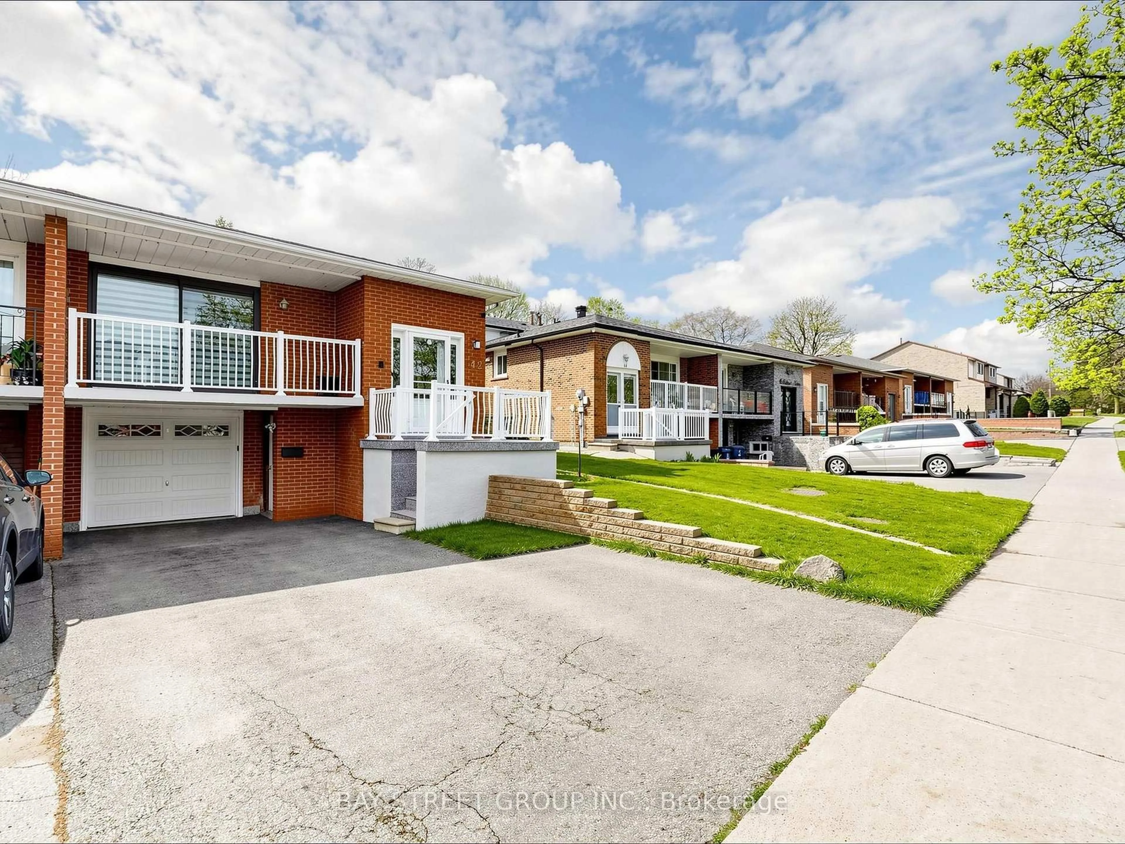 A pic from outside/outdoor area/front of a property/back of a property/a pic from drone, street for 42 Robbinstone Dr, Toronto Ontario M1B 2E6