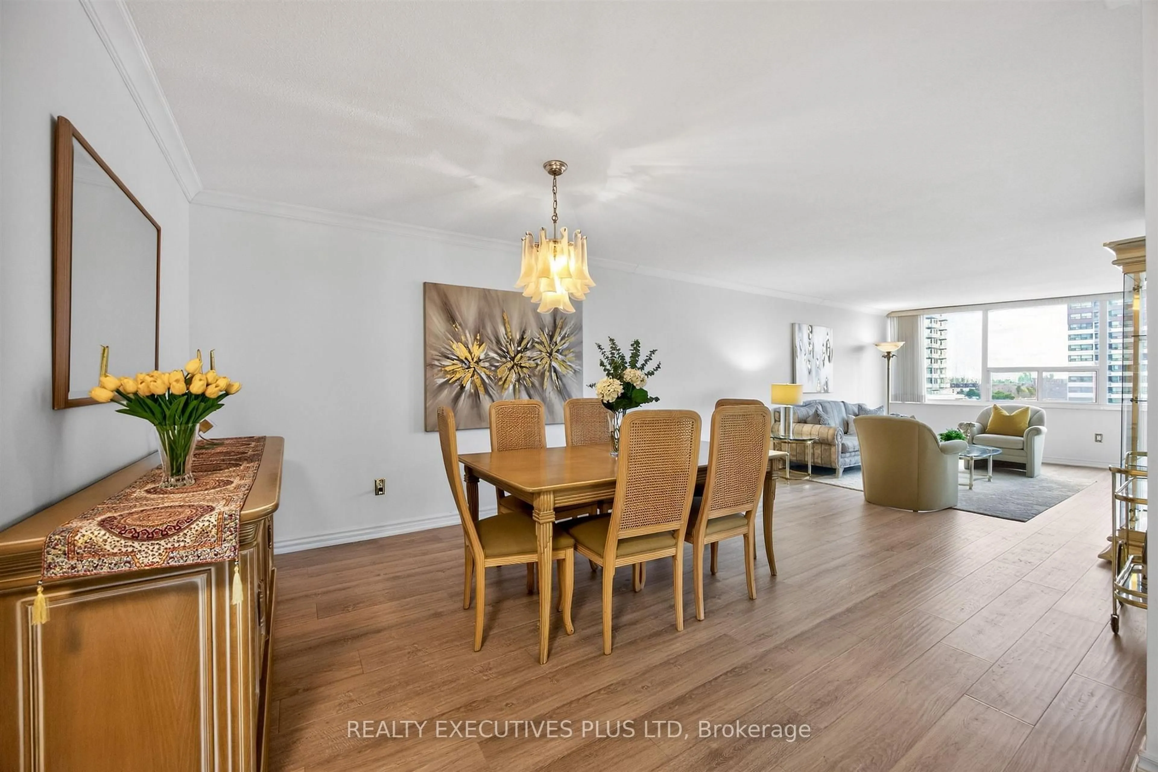 Dining room, wood/laminate floor for 55 Huntingdale Blvd #902, Toronto Ontario M1W 2N9