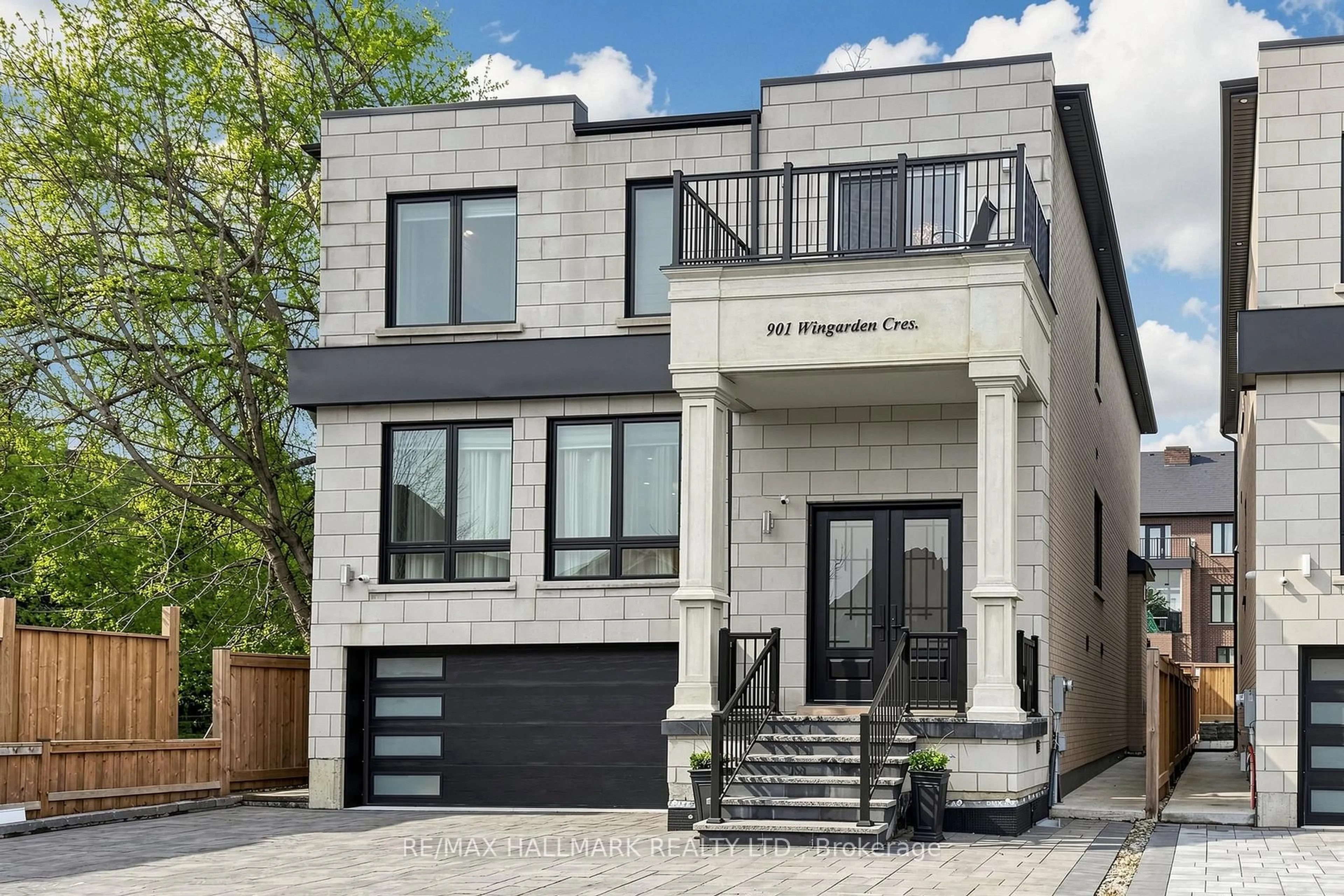 Home with brick exterior material, street for 901 Wingarden Cres, Pickering Ontario L1V 7C5
