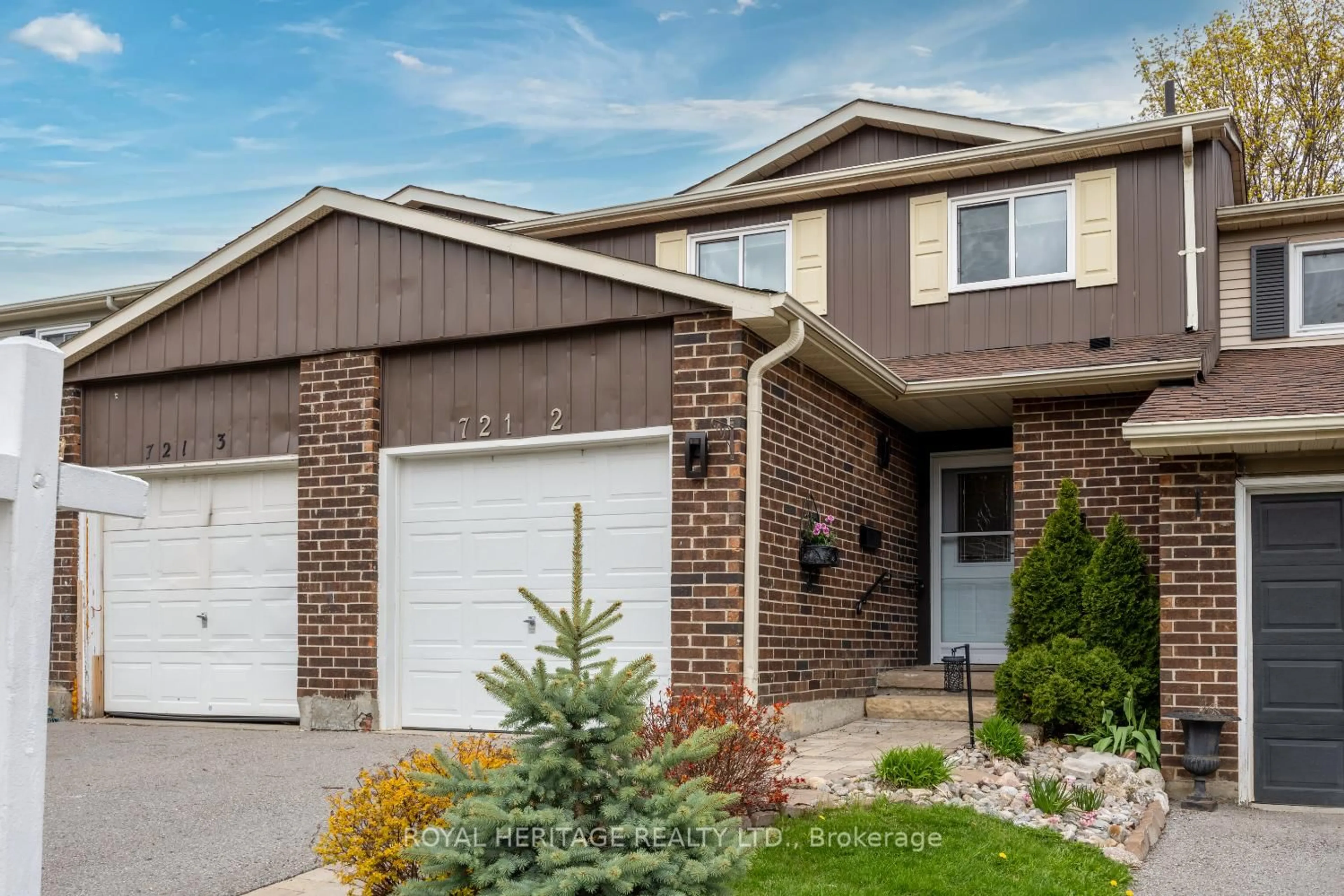 Home with brick exterior material, street for 721 Cricklewood Dr #2, Oshawa Ontario L1K 1R5