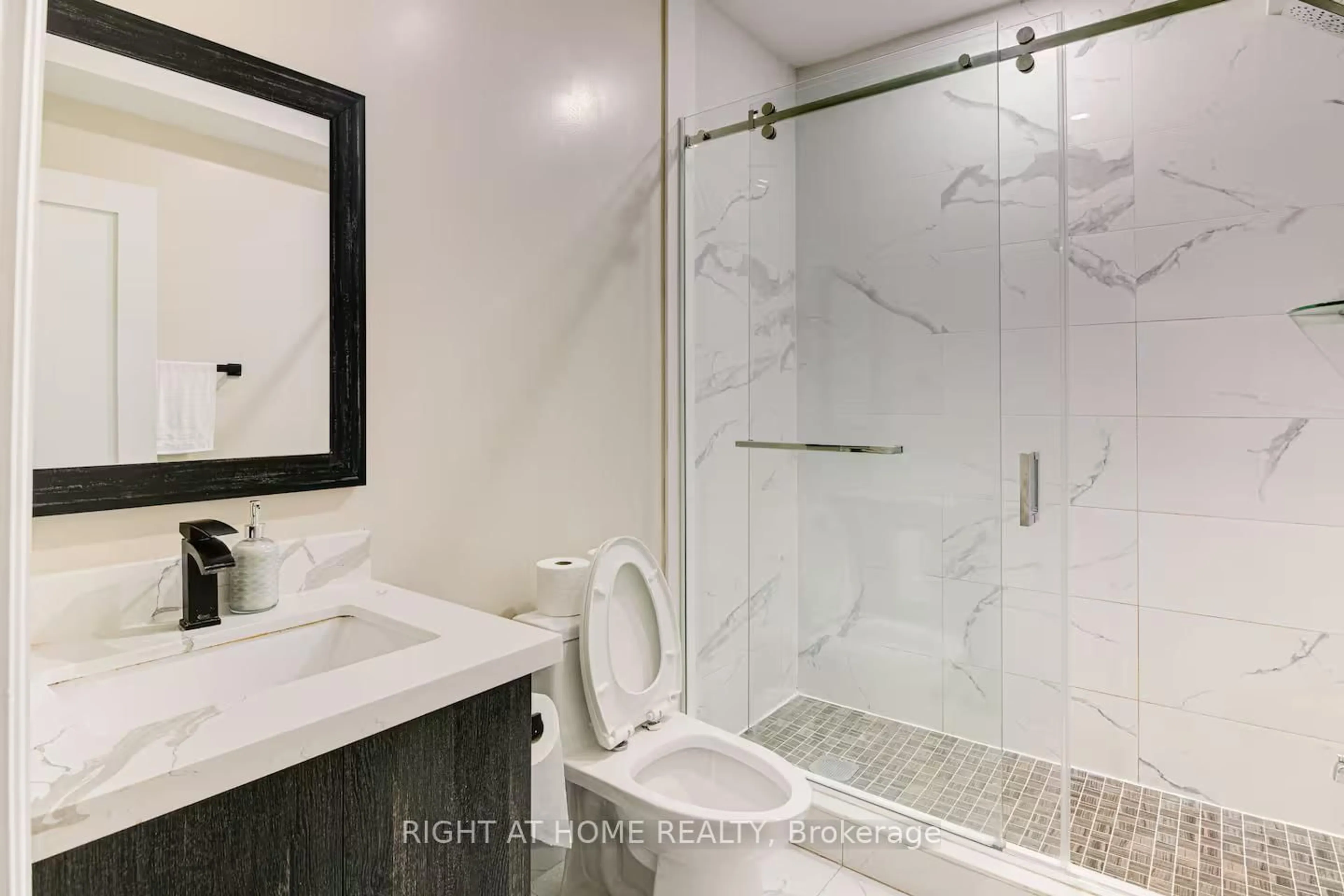 Standard bathroom, ceramic/tile floor for 363B PHARMACY AVE Ave, Toronto Ontario M1L 3G4