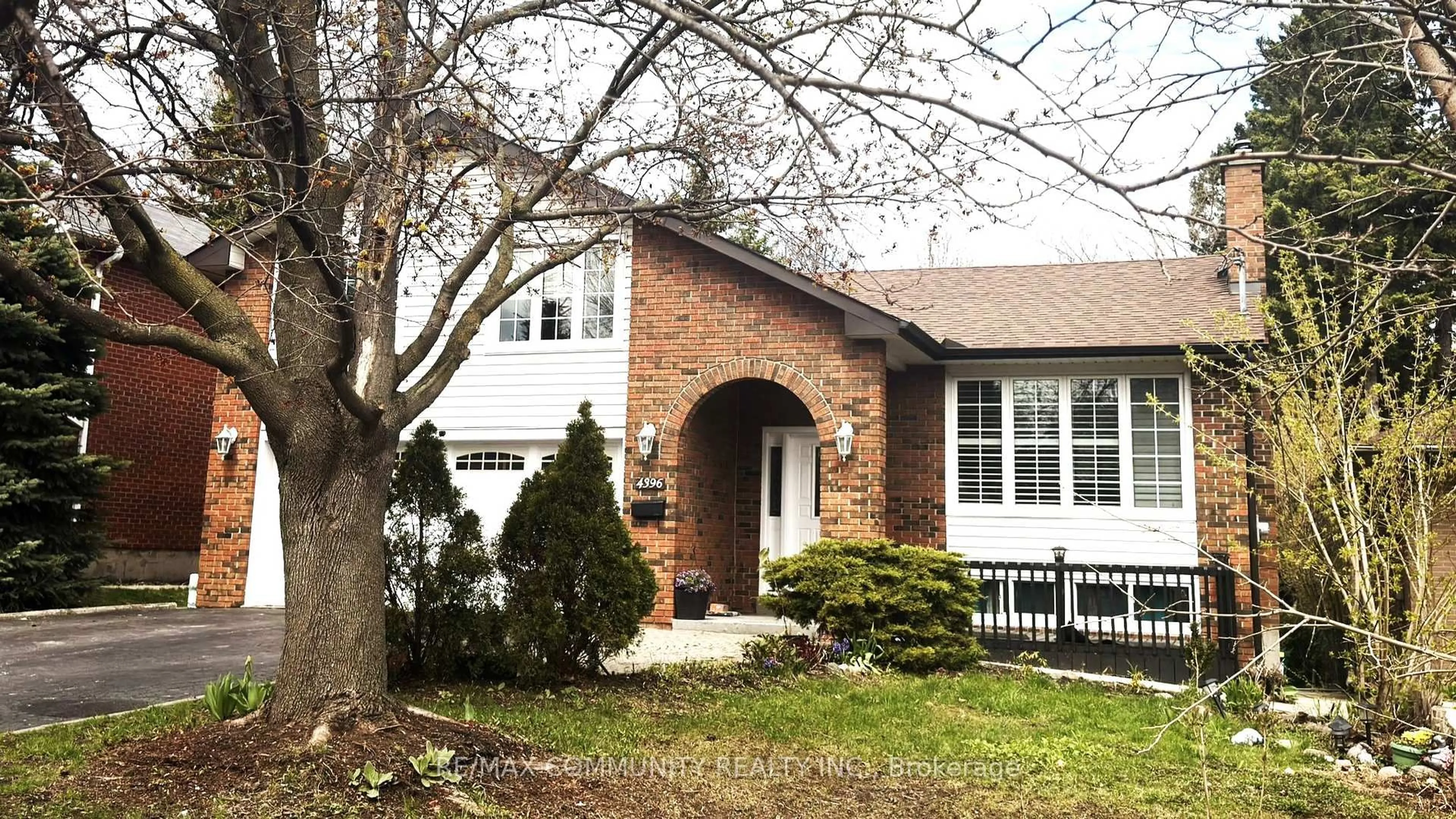 Home with brick exterior material, street for 4396 Lawrence Ave, Toronto Ontario M1E 2T5