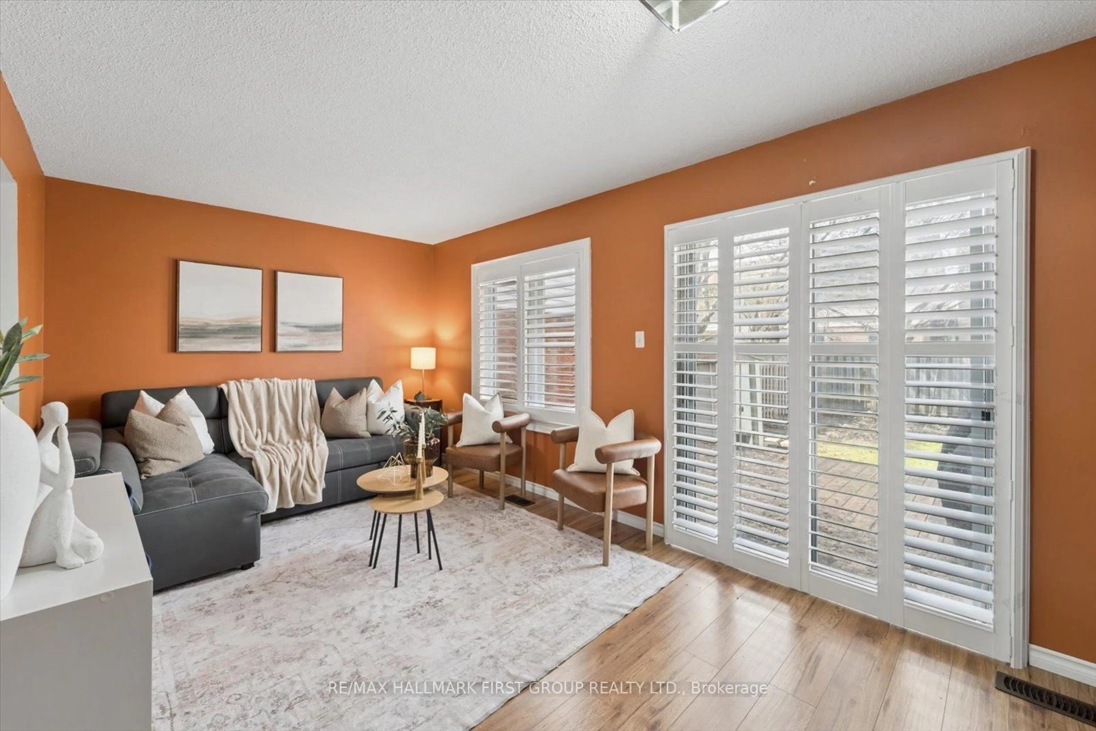 Living room with furniture, unknown for 95 Vail Meadows Cres, Clarington Ontario L1C 4T3