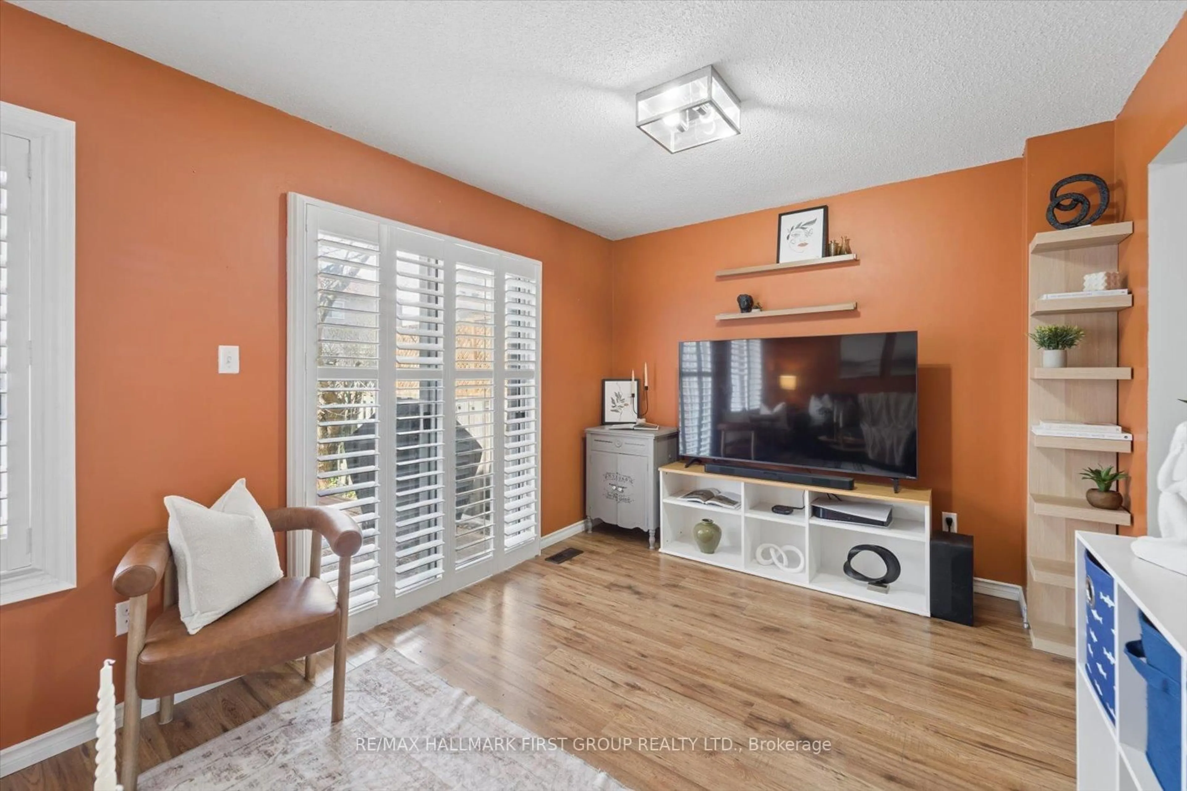 Living room with furniture, unknown for 95 Vail Meadows Cres, Clarington Ontario L1C 4T3