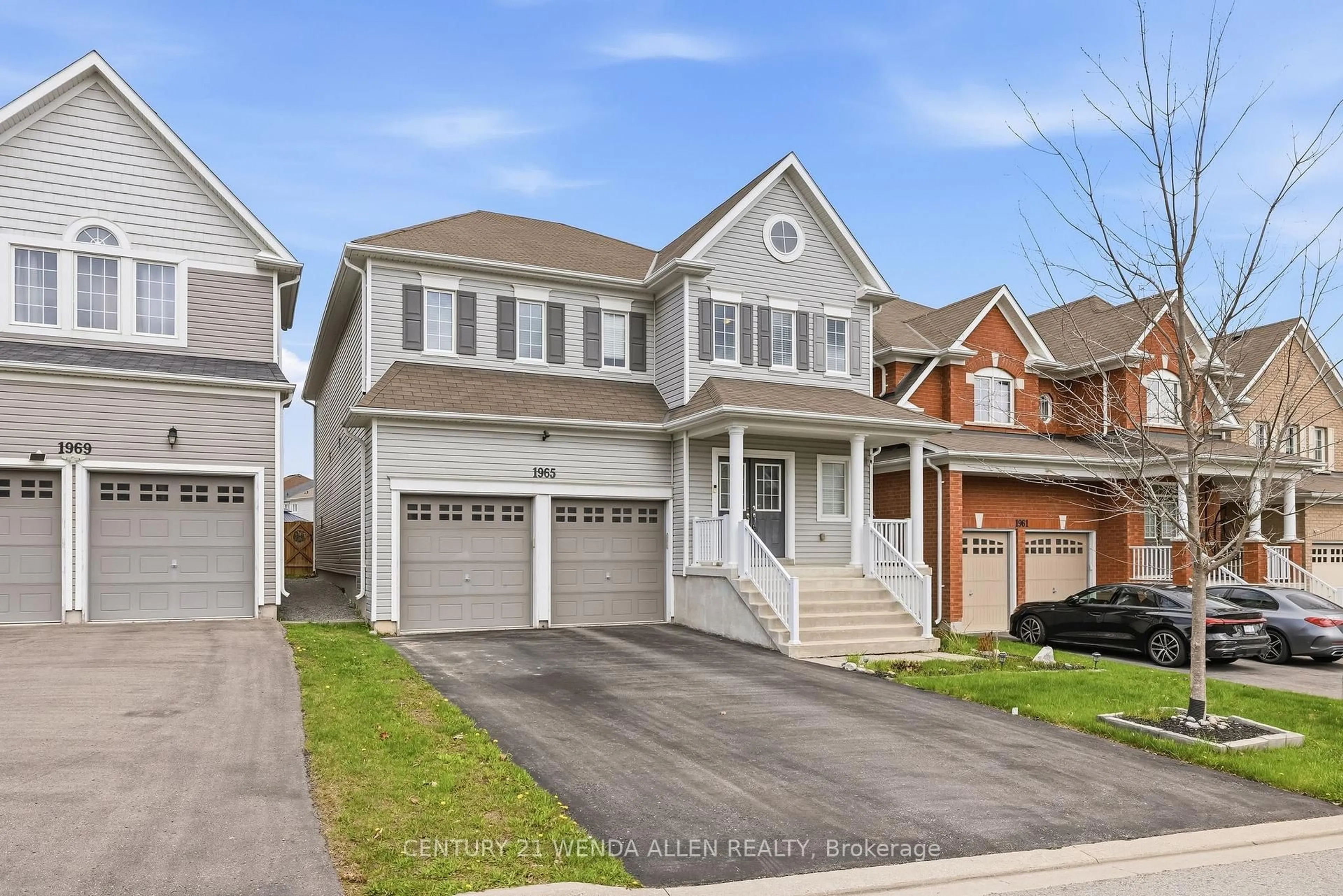 Home with vinyl exterior material, street for 1965 Kurelo Dr, Oshawa Ontario L1K 0W8