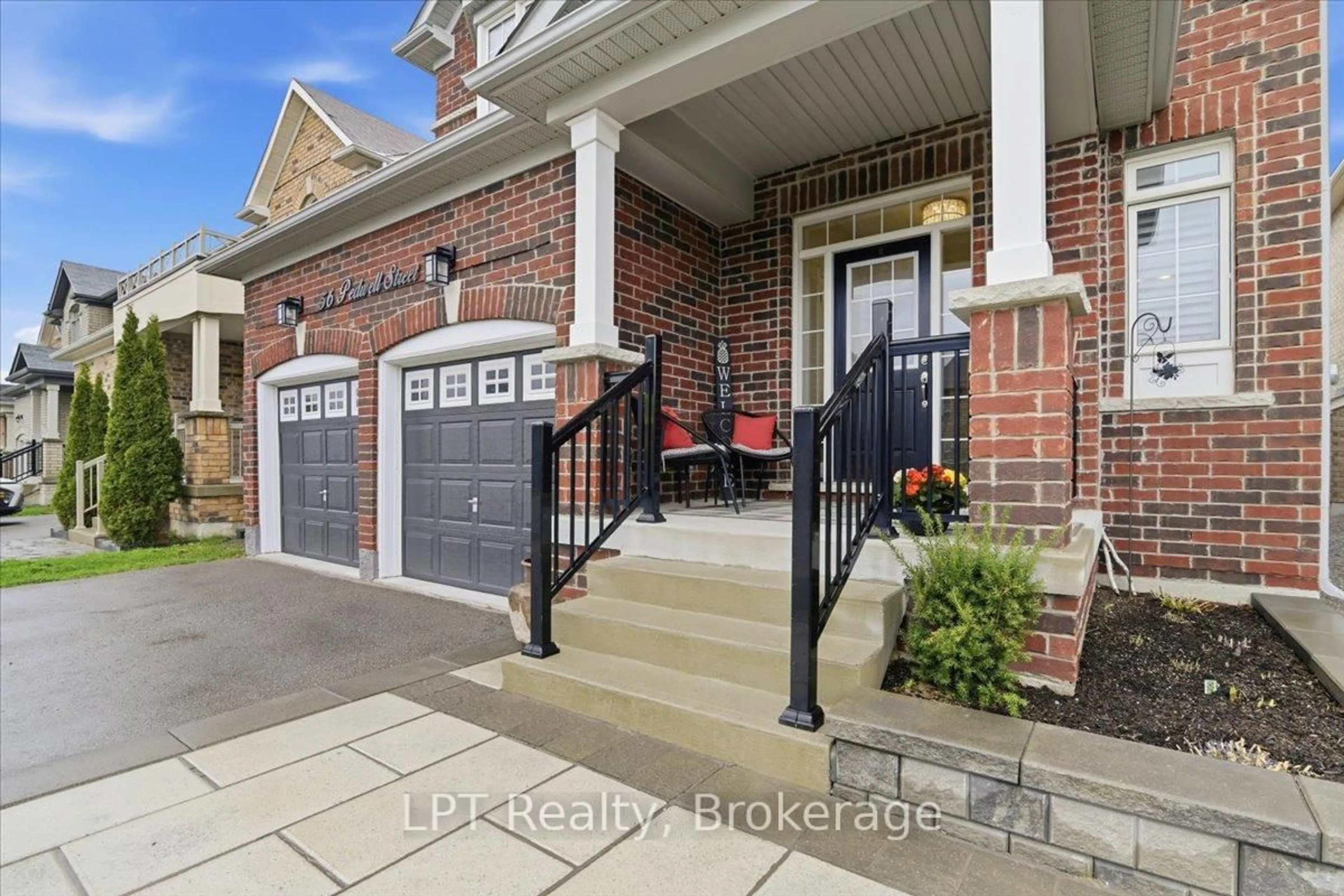 Indoor entryway for 56 PEDWELL St, Clarington Ontario L1B 1G4