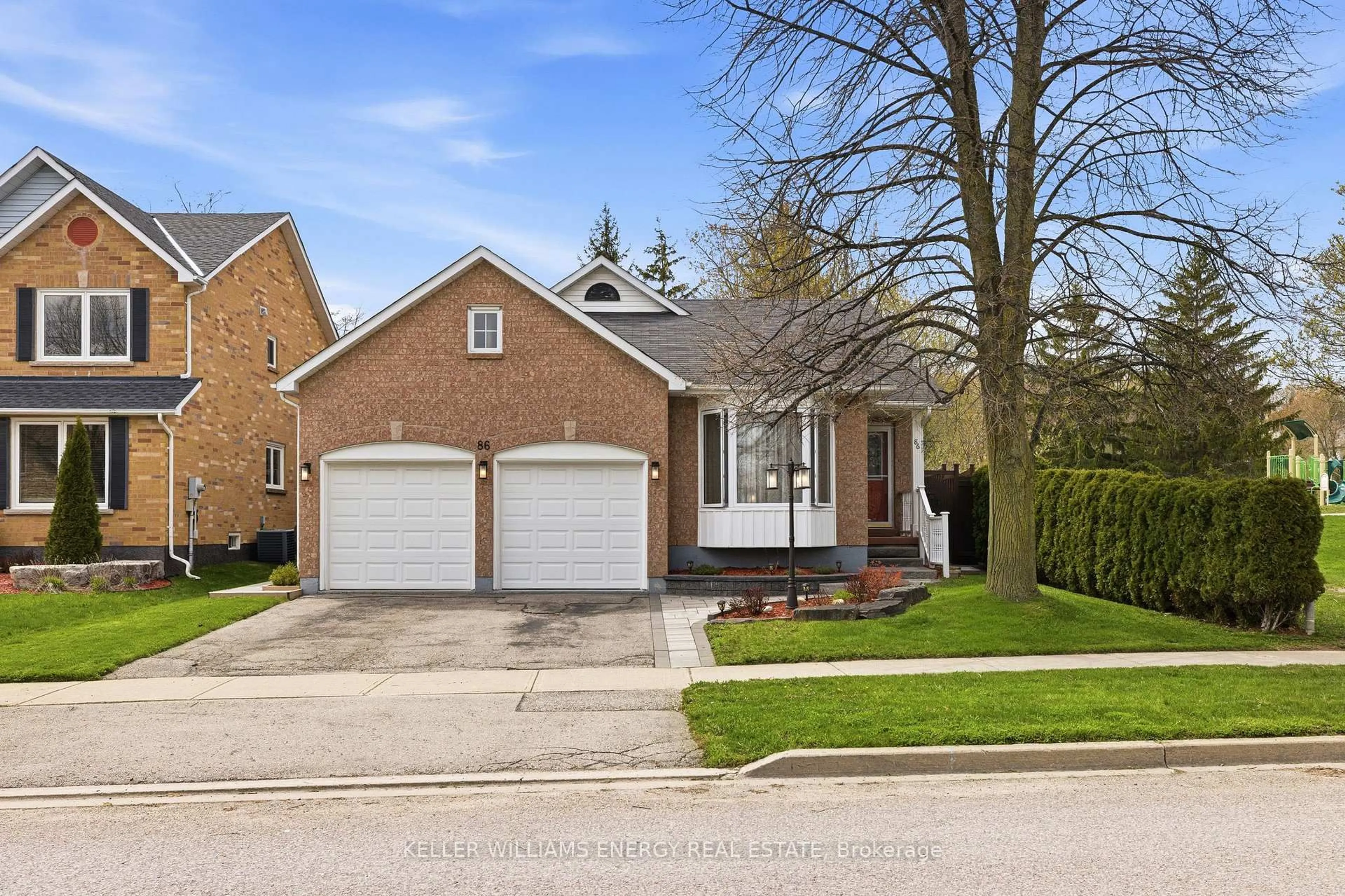 Home with brick exterior material, street for 86 Rhonda Blvd, Clarington Ontario L1C 3Y9