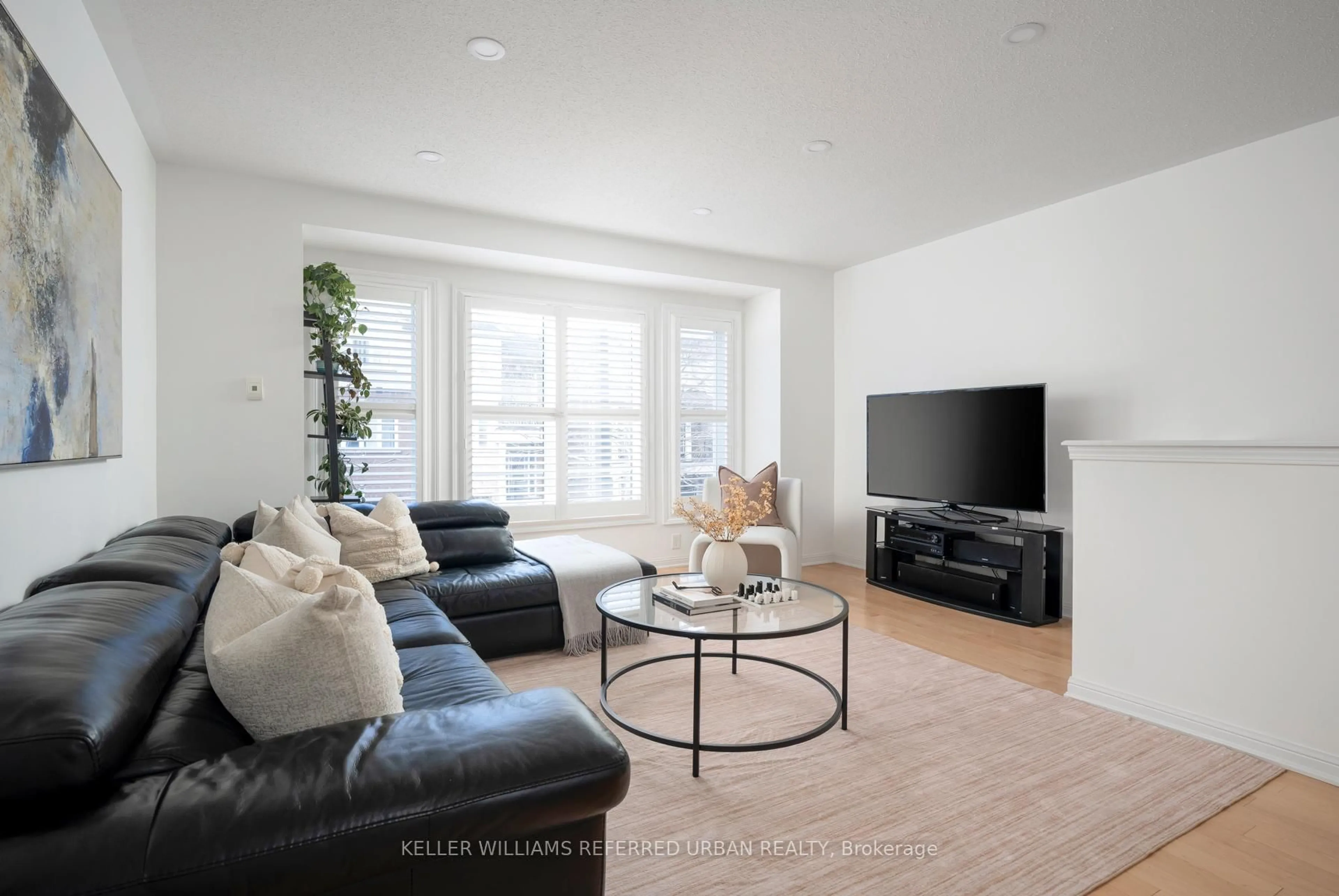 Living room with furniture, unknown for 11 Winkler Terr, Toronto Ontario M1L 0C3