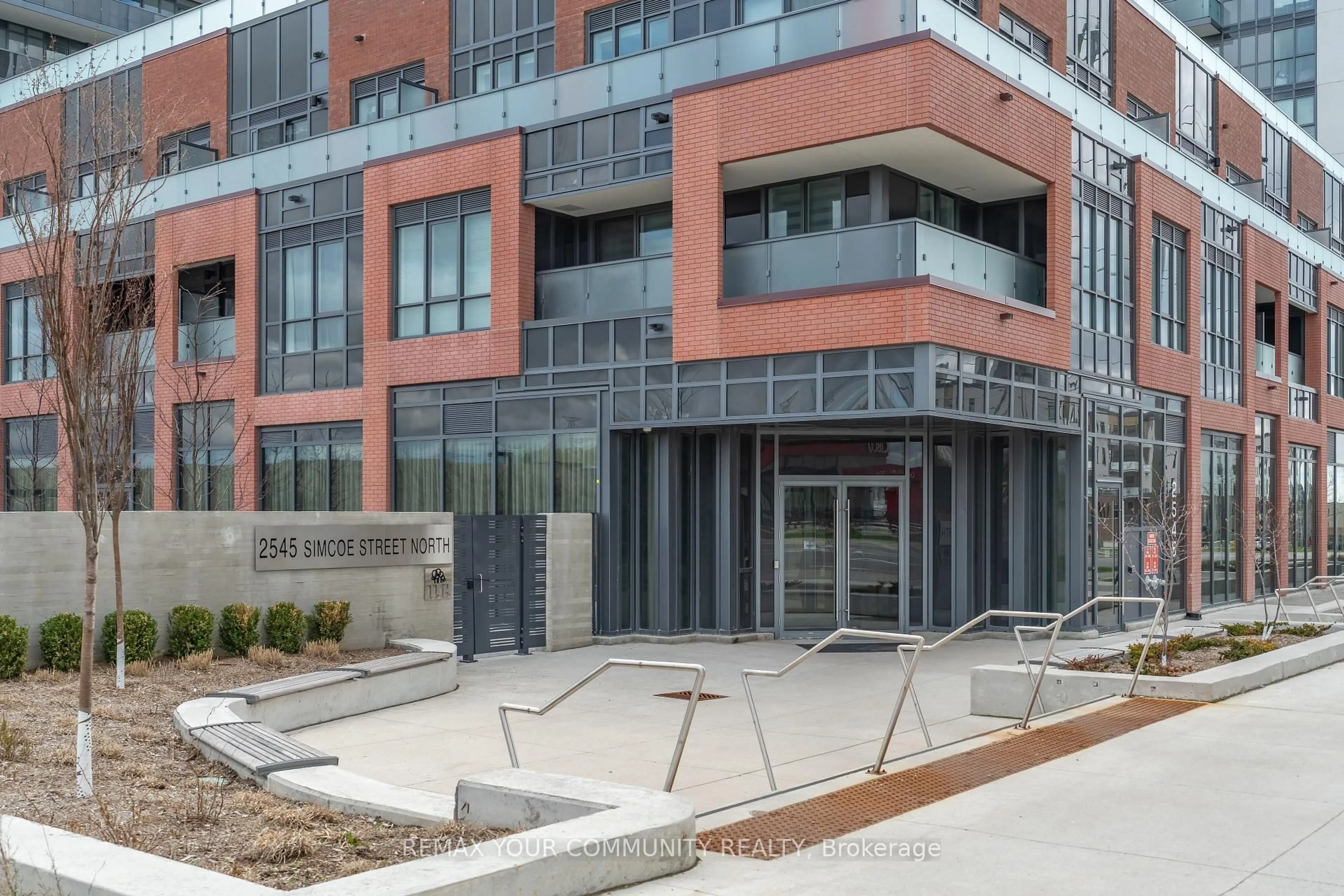 Unknown for 2545 Simcoe St #2302, Oshawa Ontario L1L 0W3