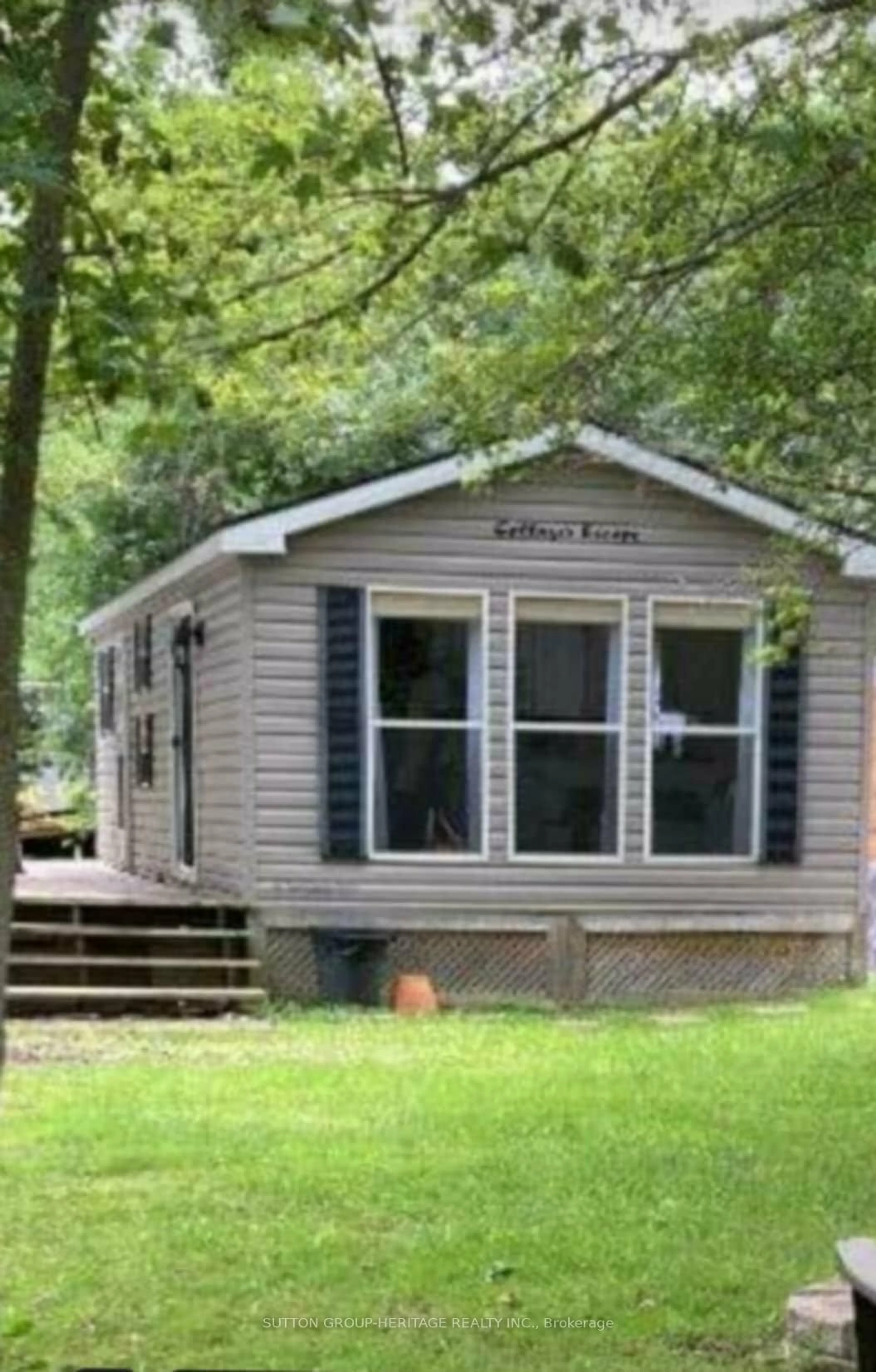 Home with vinyl exterior material, unknown for 225 Platten Blvd #636, Scugog Ontario L9L 1B4