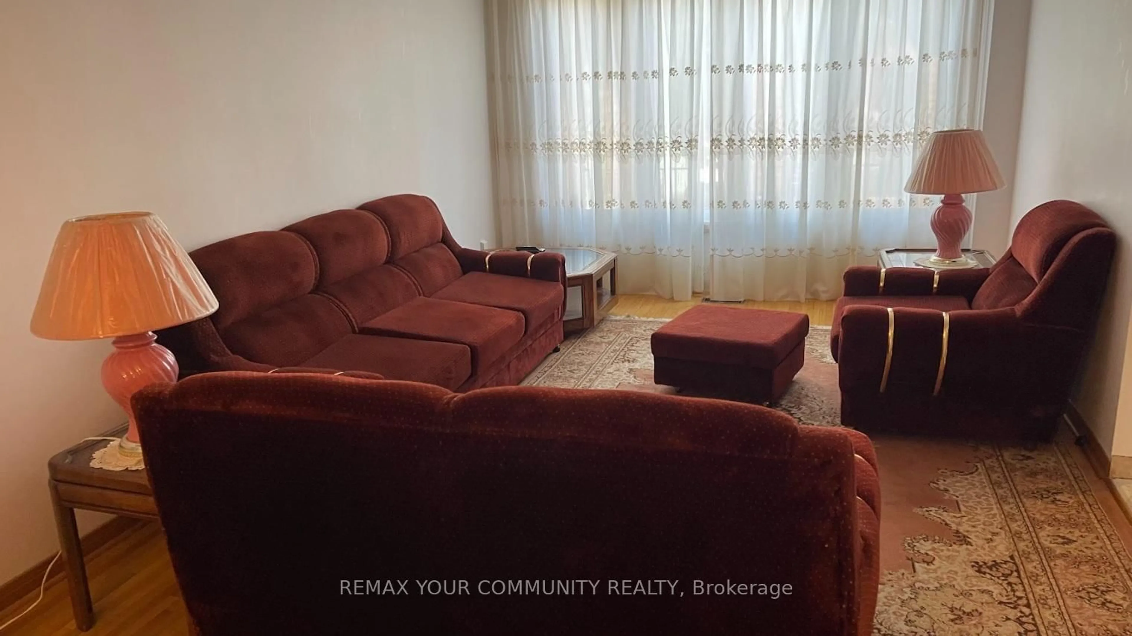 Living room with furniture, unknown for 15 Sanwood Blvd, Toronto Ontario M1V 3L5