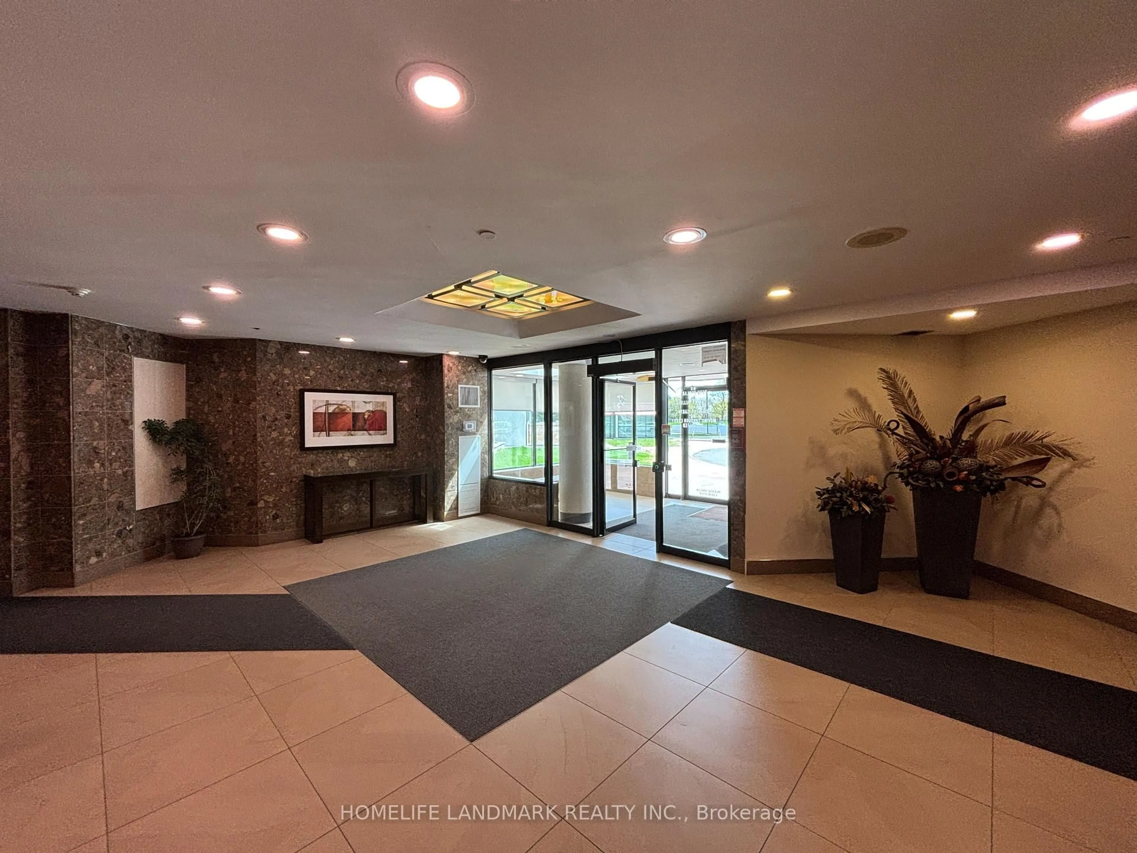 Indoor foyer for 330 Alton Towers Circ #1202, Toronto Ontario M1V 5H3