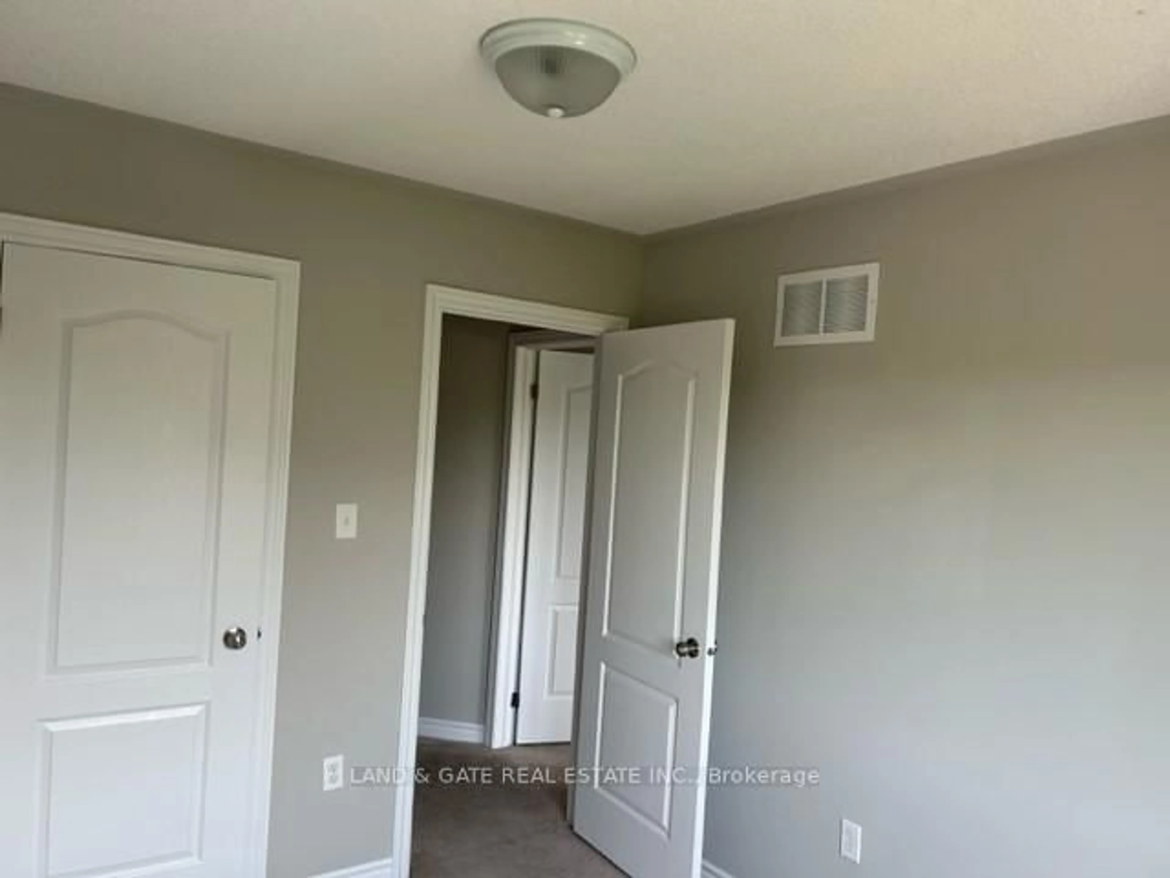 A pic of a room for 14 Katerson Lane, Clarington Ontario L1E 0E9