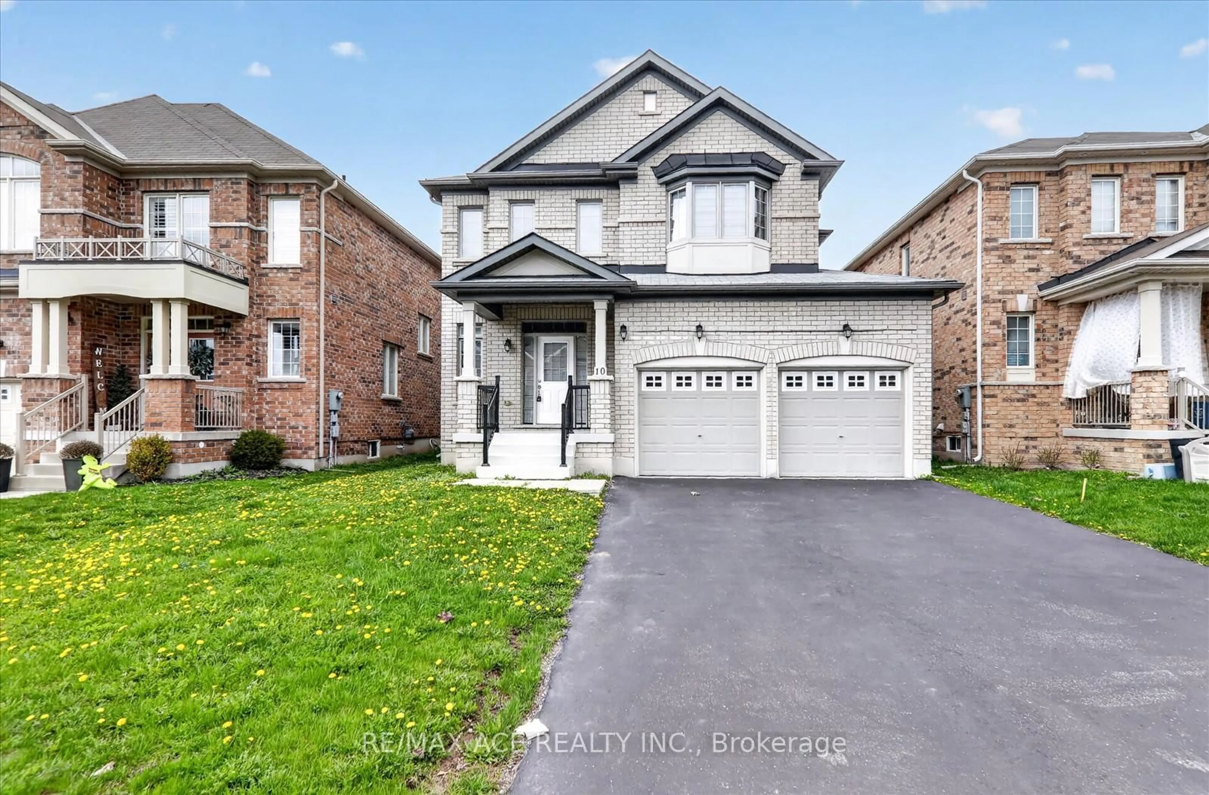 Home with brick exterior material, street for 10 Gusul Ave, Clarington Ontario L1B 0K7