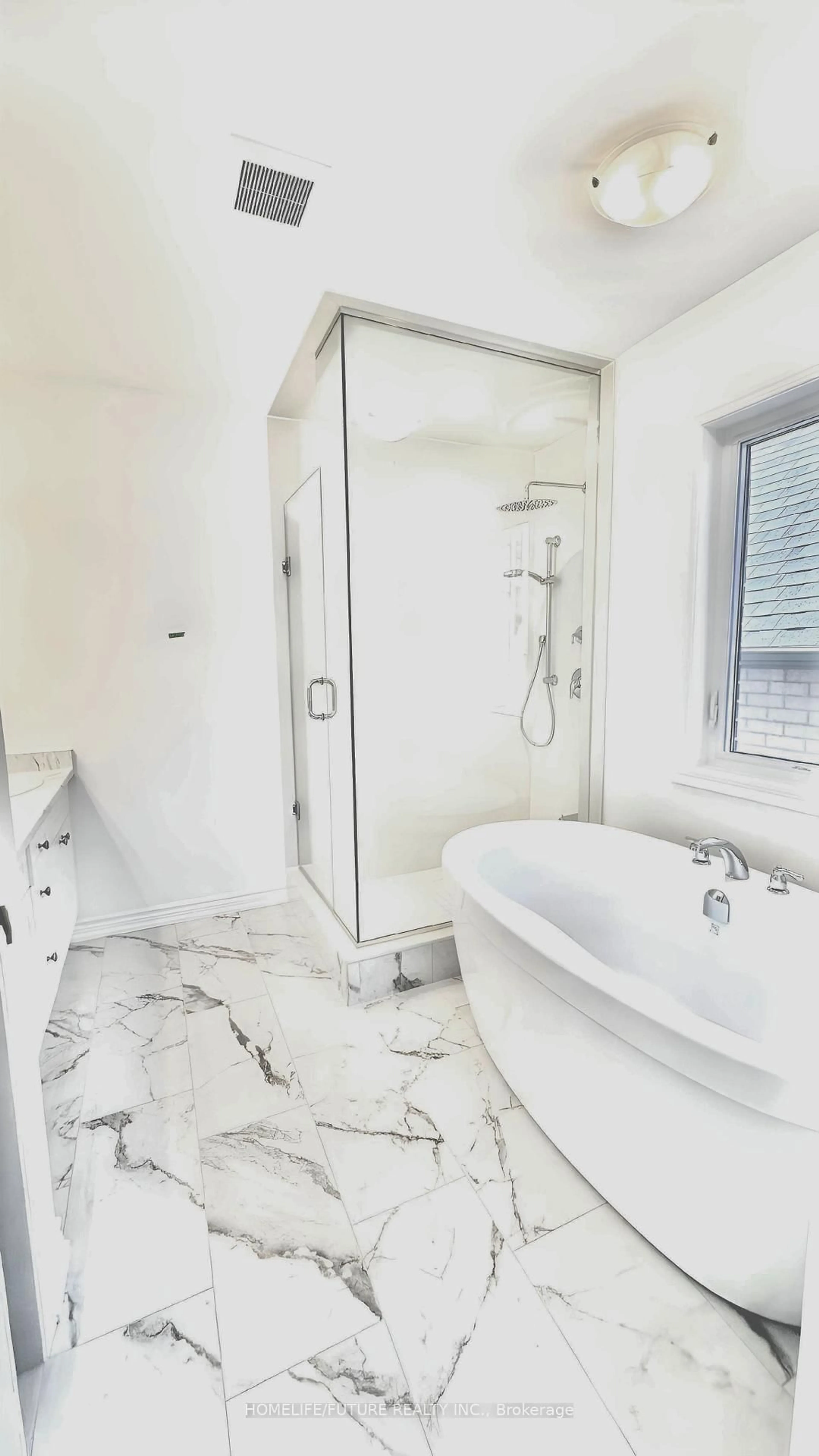 Contemporary bathroom, ceramic/tile floor for 1406 Swallowtail Lane, Pickering Ontario L1X 0N8