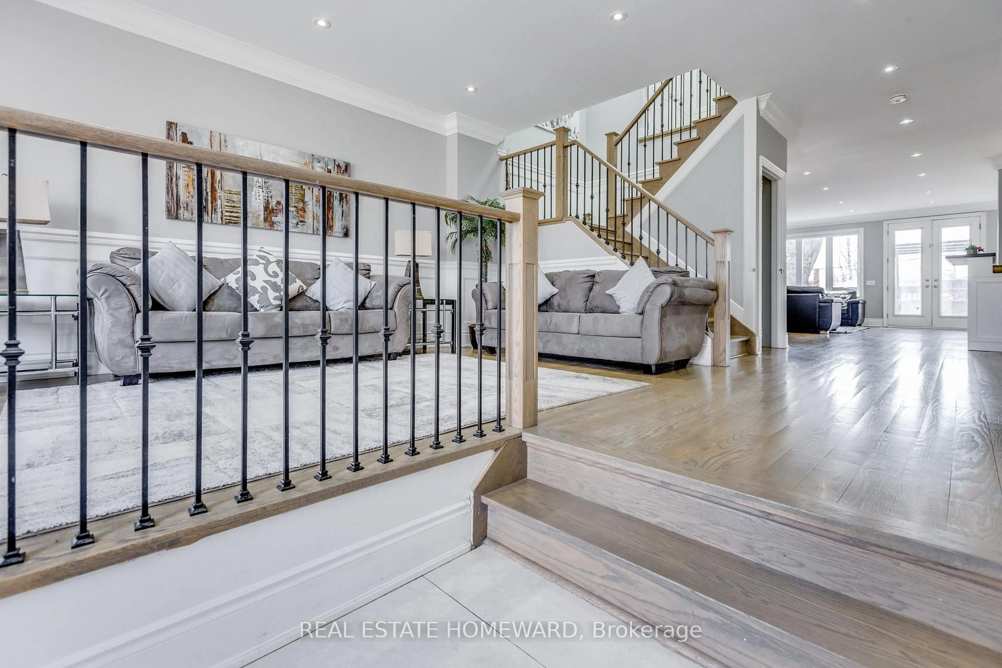Unknown for 144 Gradwell Dr, Toronto Ontario M1M 2N2