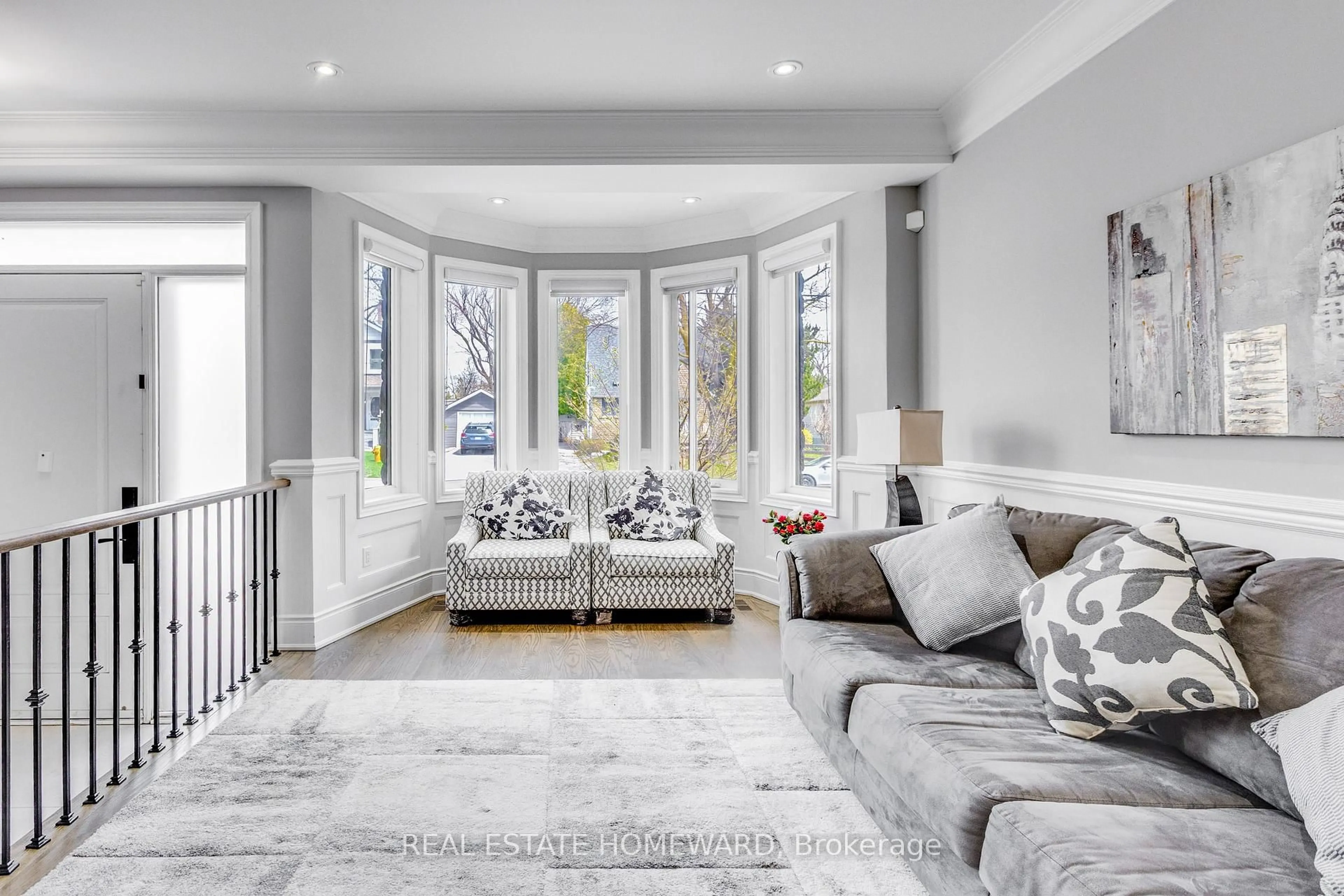Living room with furniture, unknown for 144 Gradwell Dr, Toronto Ontario M1M 2N2