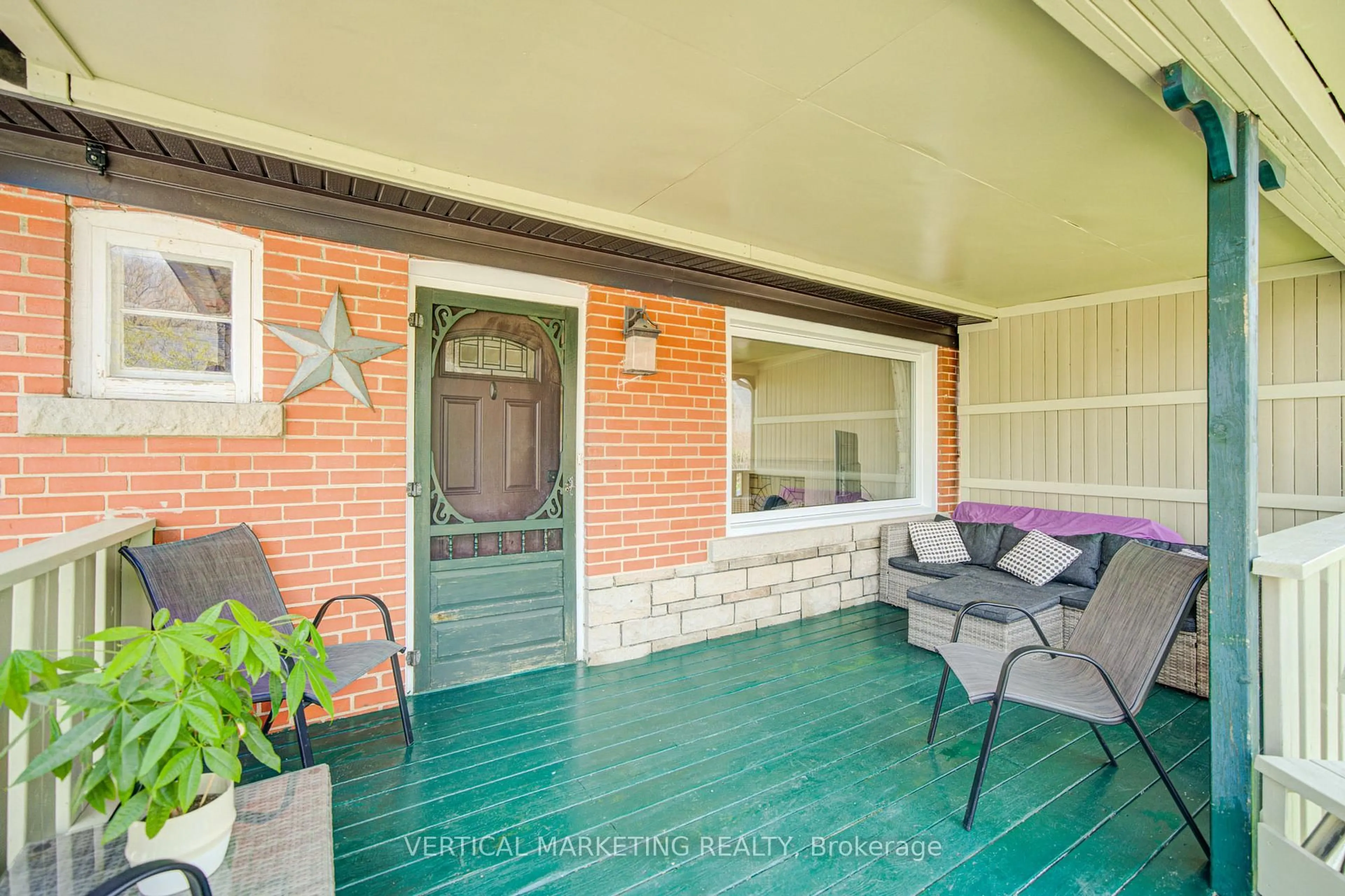 Unknown for 17 Arden Cres, Toronto Ontario M1L 3R6