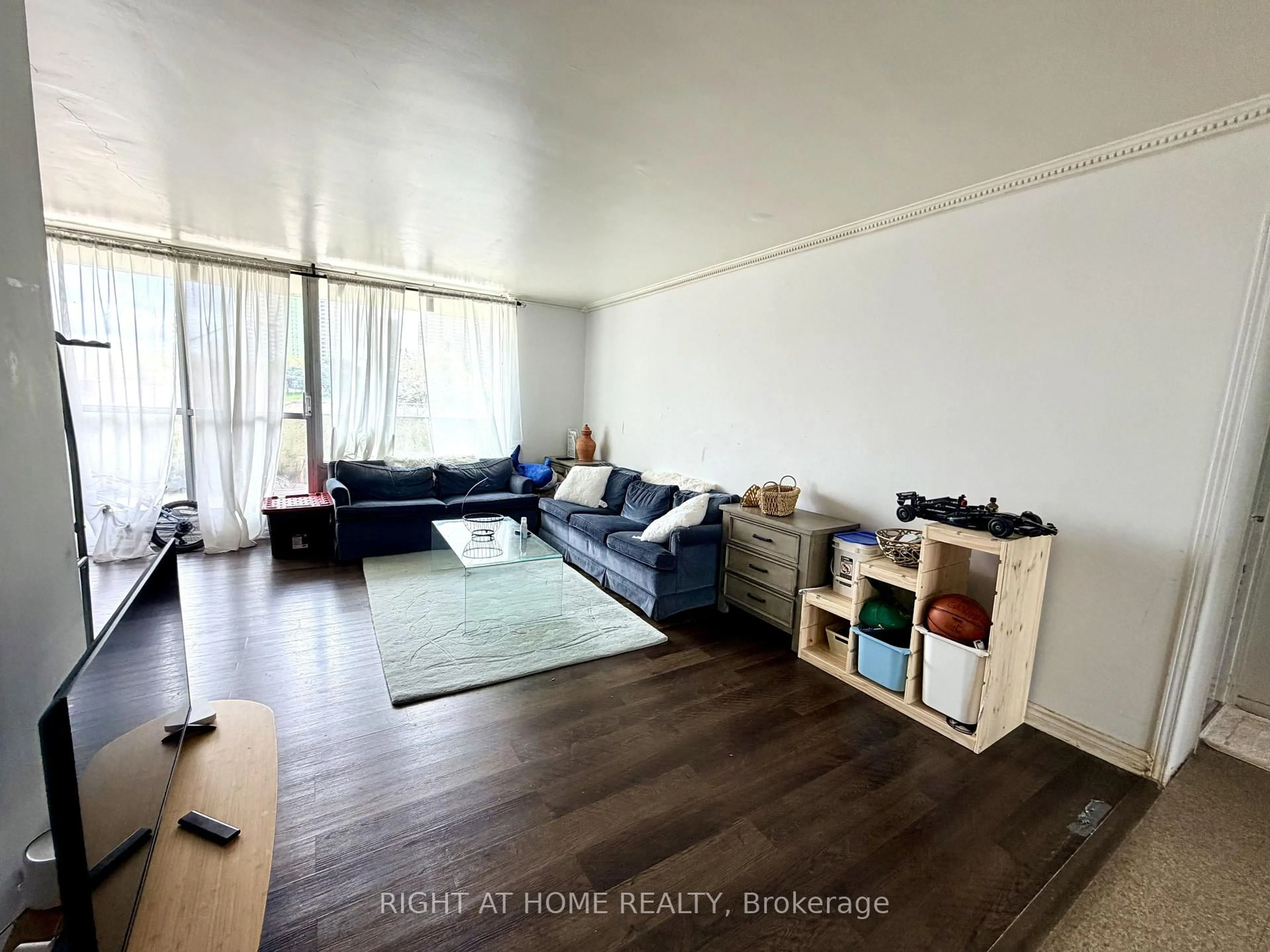 A pic of a room for 5 Massey Sq #106, Toronto Ontario M4C 5L6