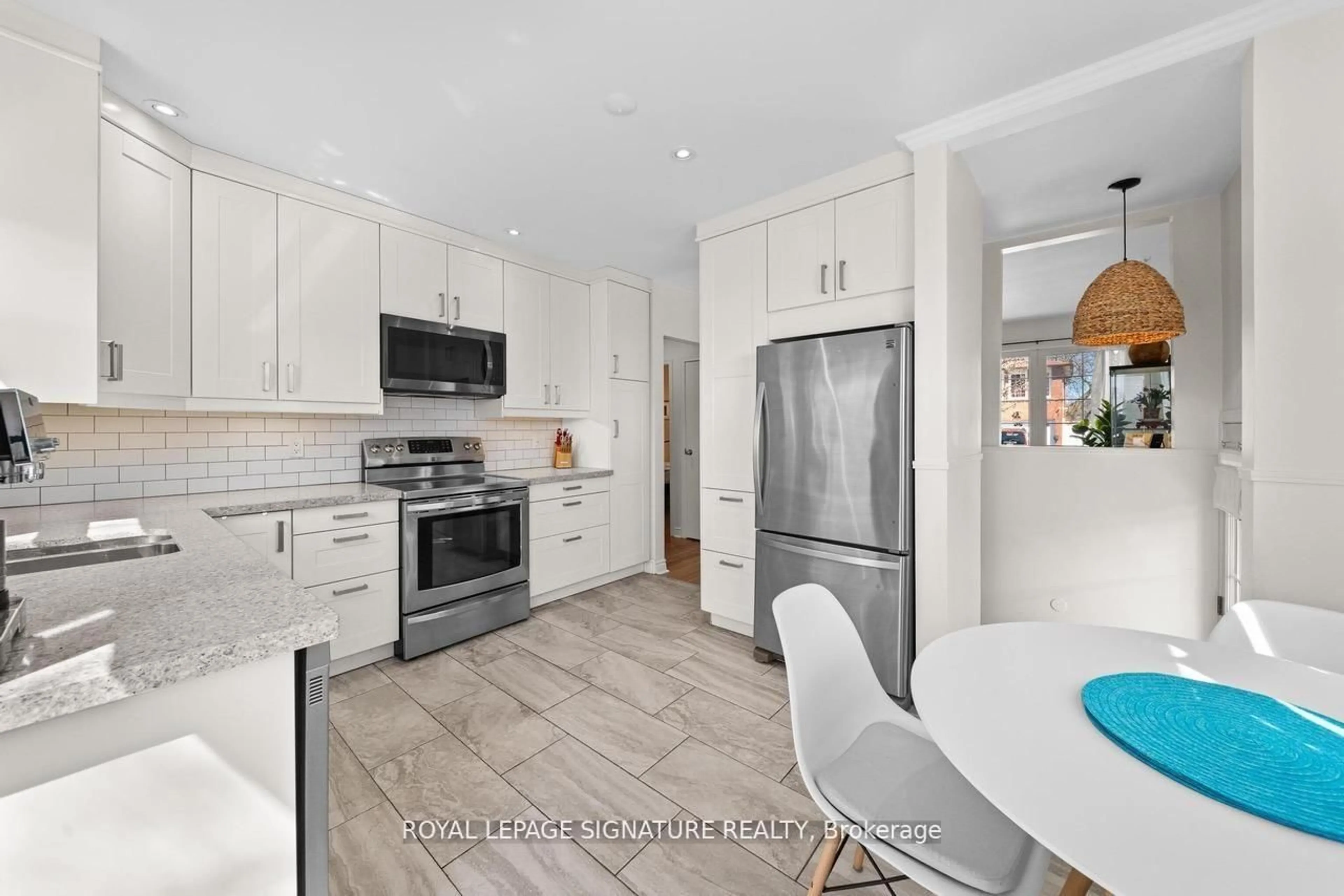 Open concept kitchen, ceramic/tile floor for 8 Wolcott Ave, Toronto Ontario M1L 4K1