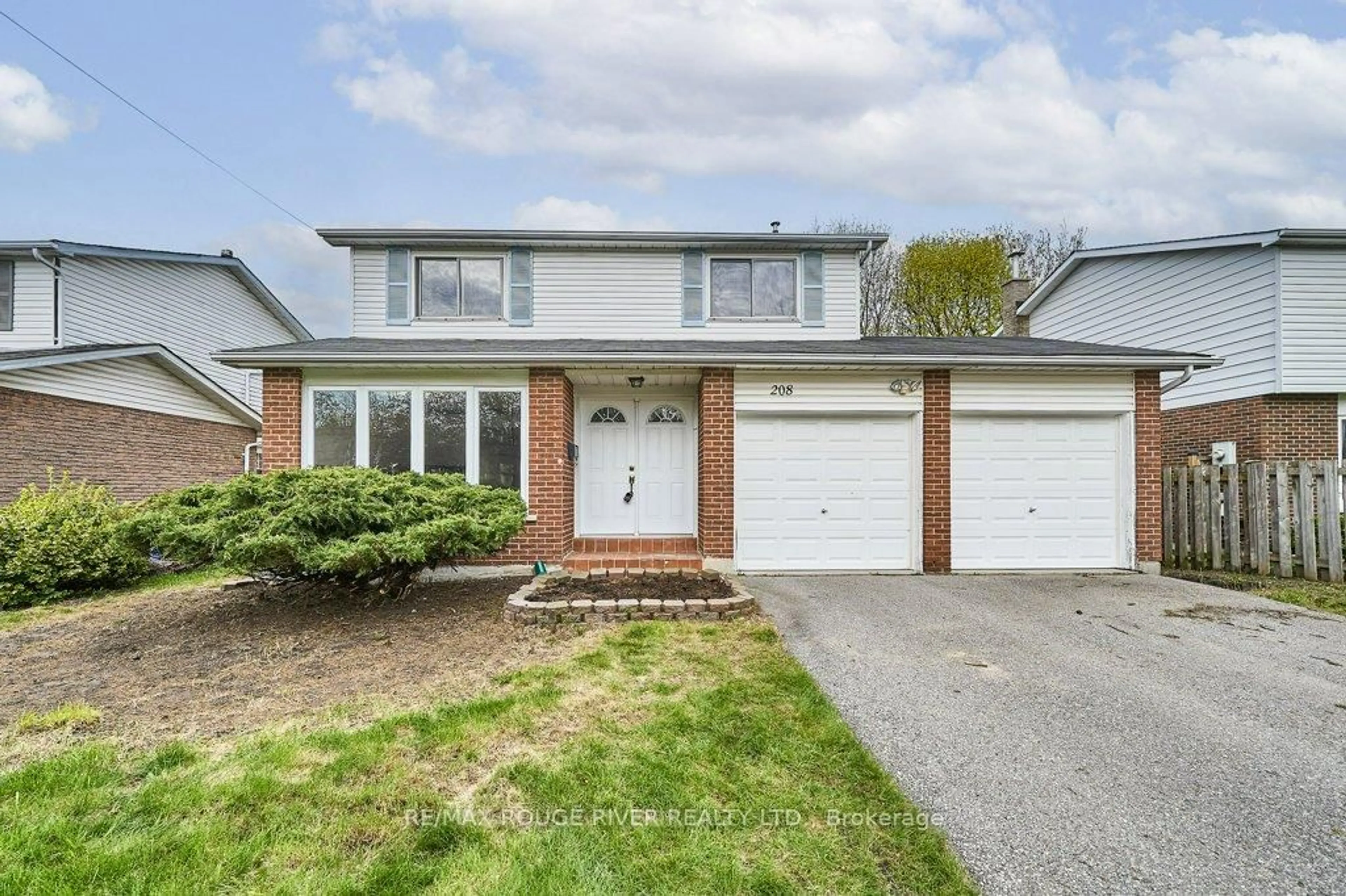 Home with brick exterior material, street for 208 Annes St, Whitby Ontario L1N 5K1