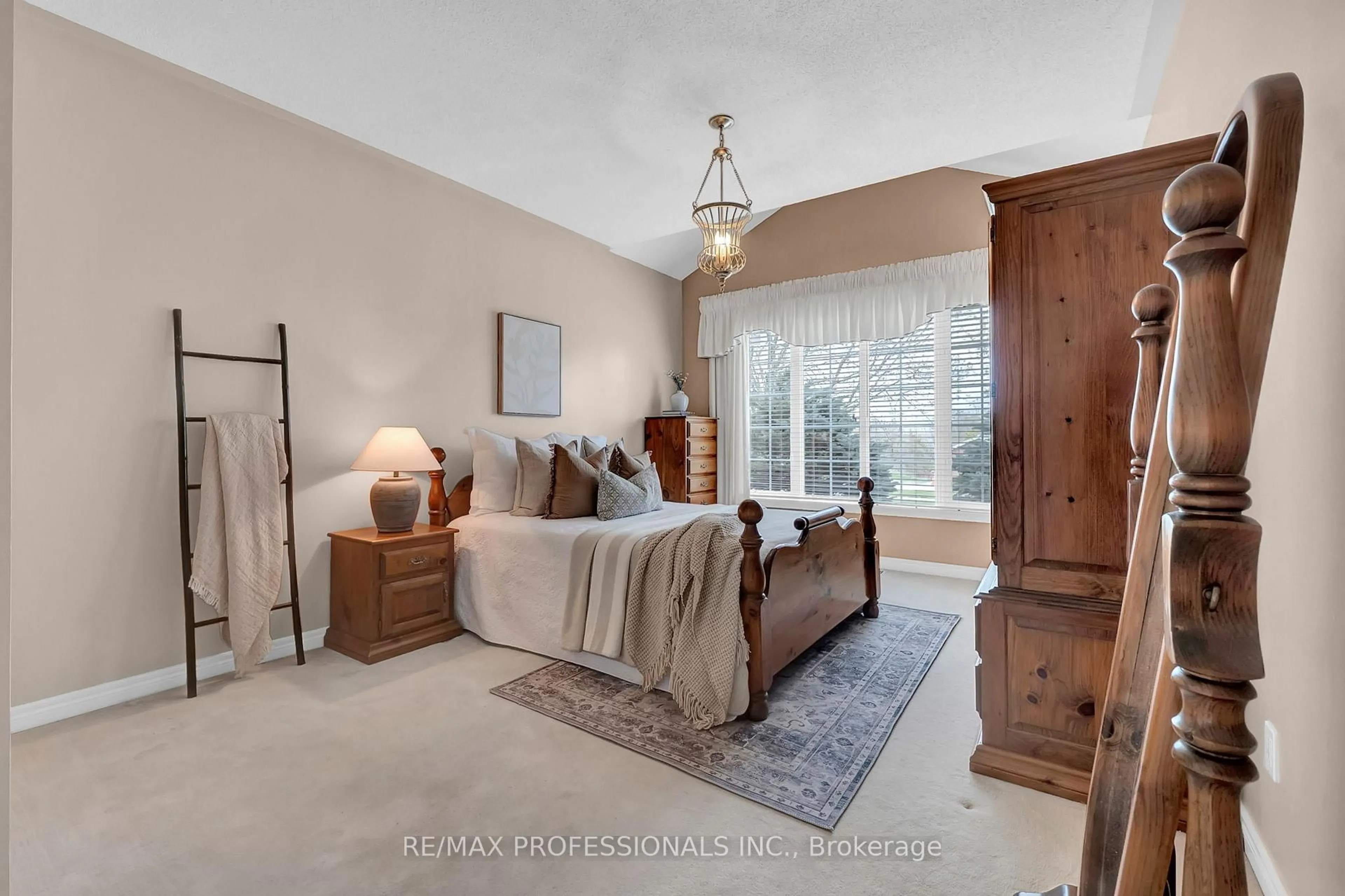 Bedroom with bed, unknown for 96 Waterbury Cres, Scugog Ontario L9L 1S2