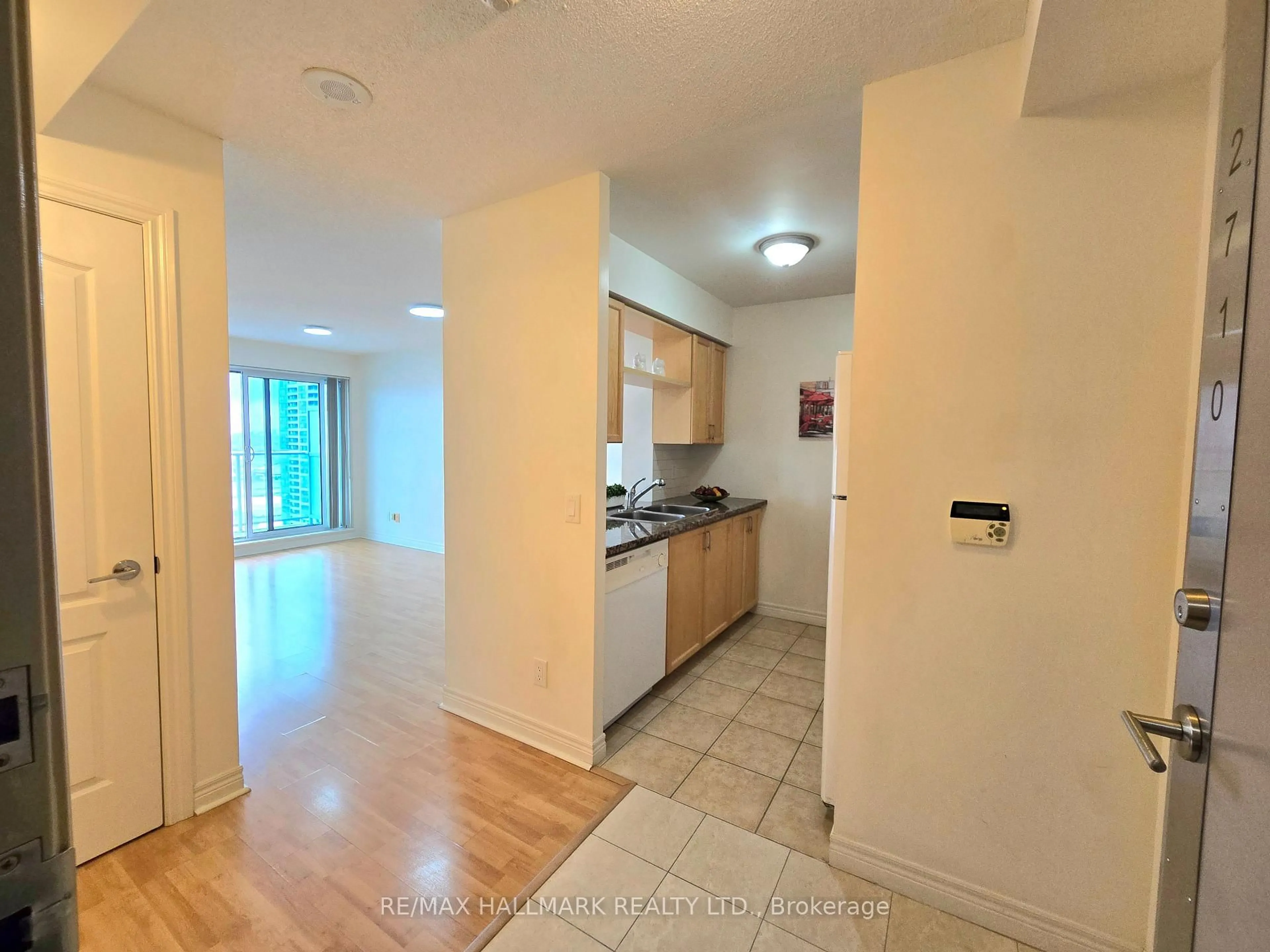 Unknown for 60 Town Centre Crt #2710, Toronto Ontario M1P 0B1