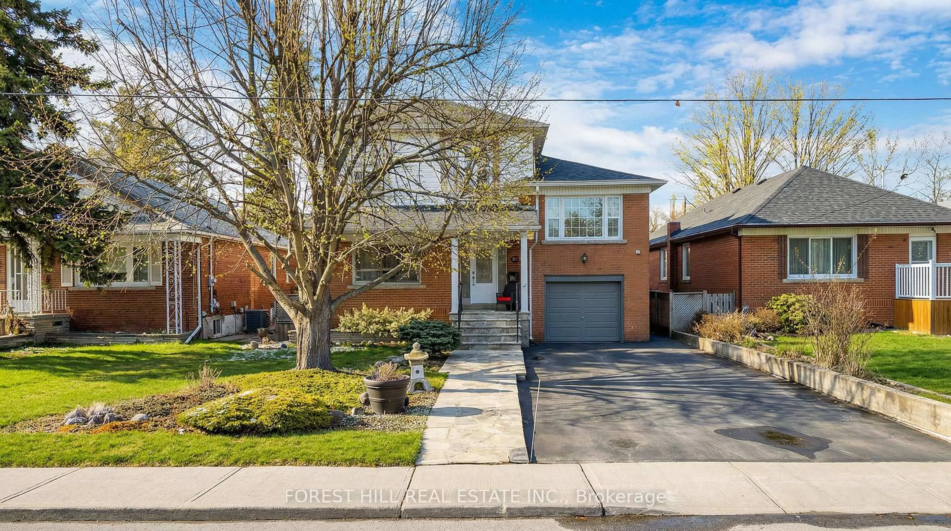 Home with brick exterior material, street for 34 Edge Park Ave, Toronto Ontario M1L 2E6